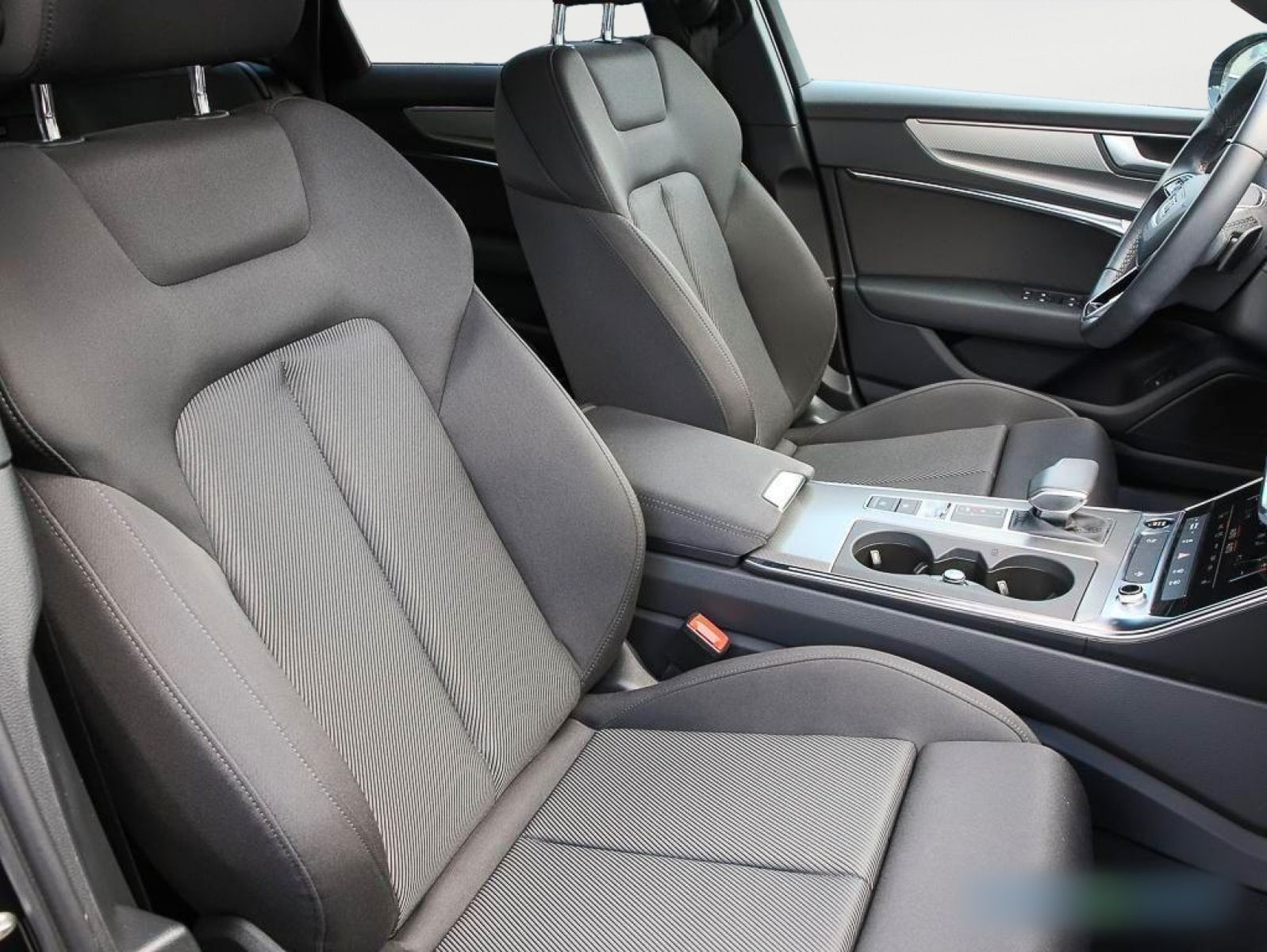 Audi A6 Avant 45 TFSI S line - Samsaru's Car Outlet