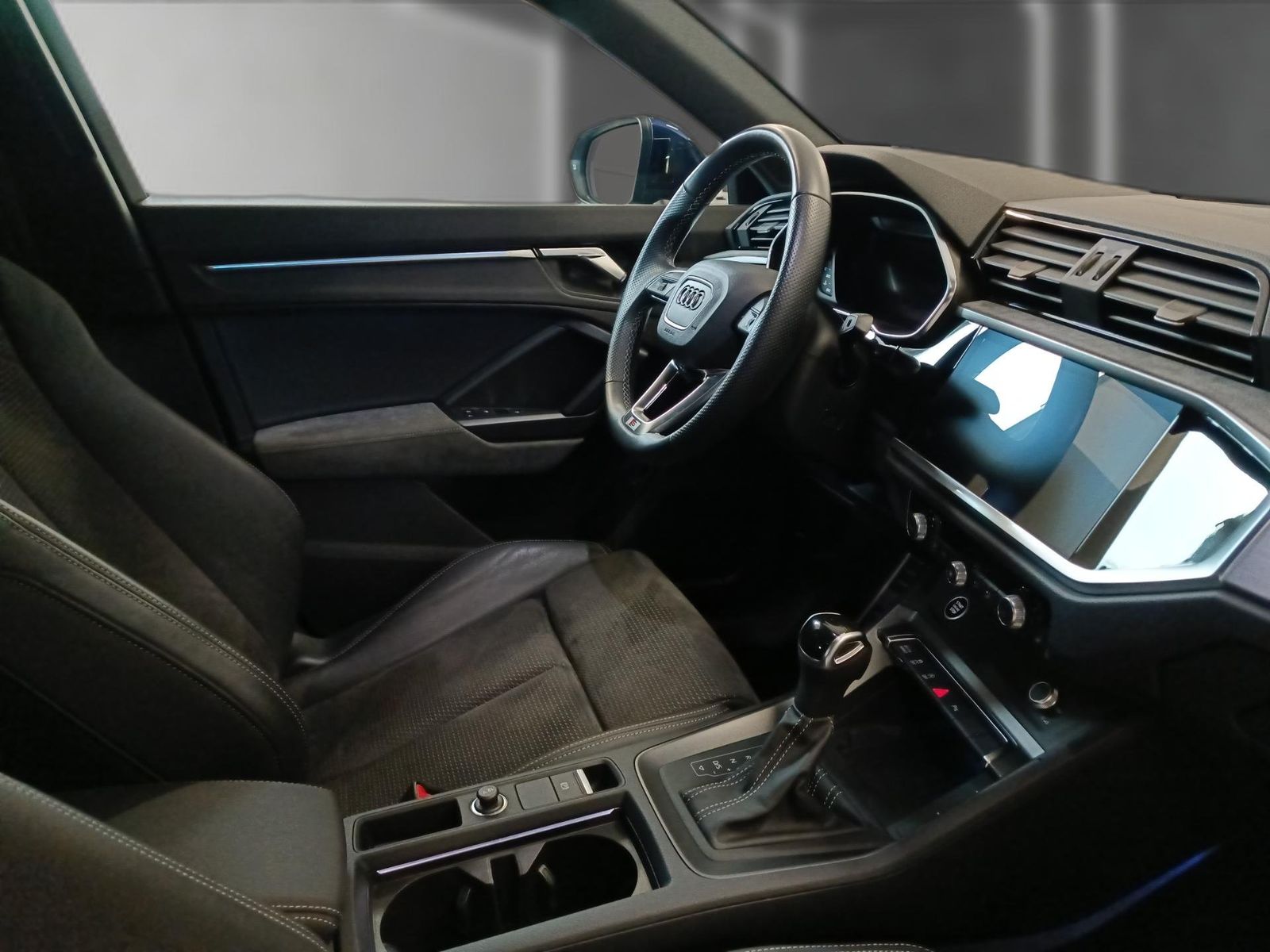 Audi Q3 Sportback 45 TFSI qu. 2x S-Line*AHK*Matrix*AC