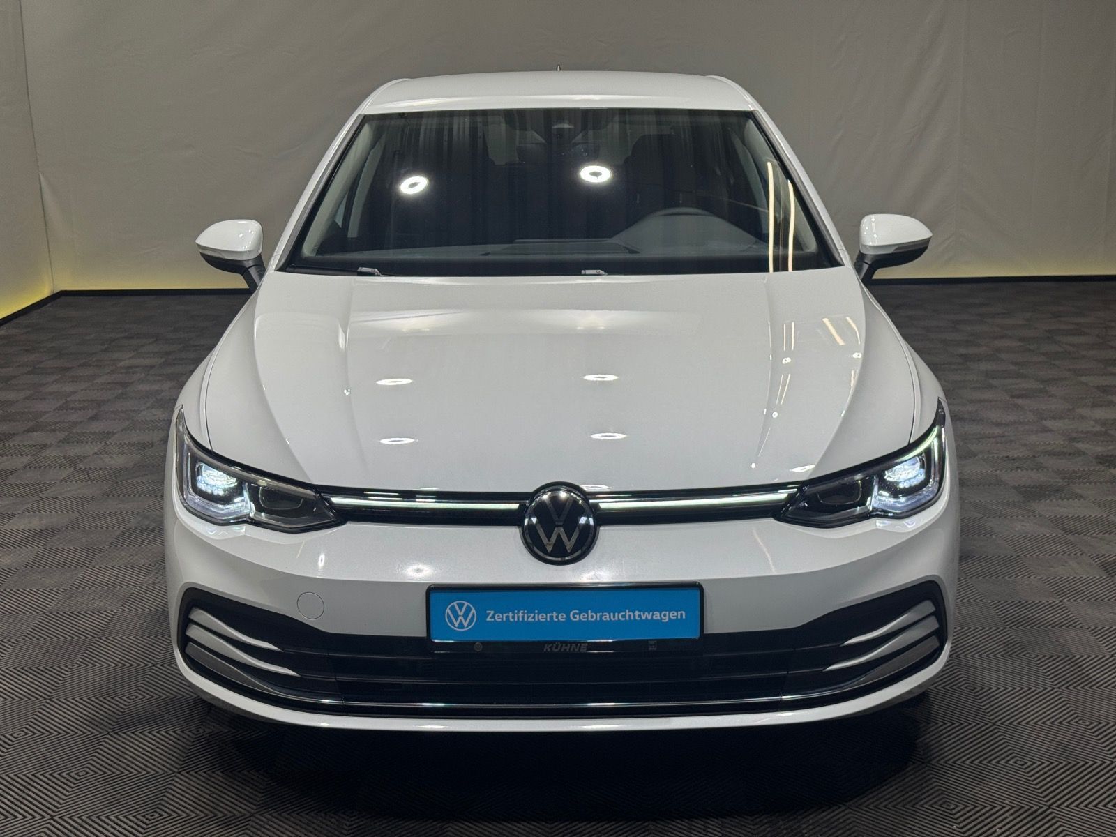 Volkswagen Golf Style 2.0 TDI DSG - Samsaru's Car Outlet