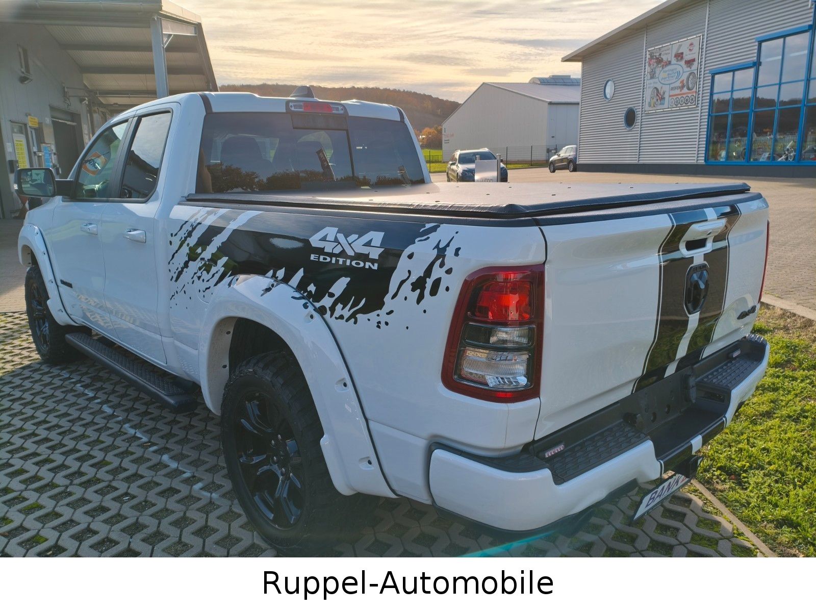 Dodge RAM 5.7 V8 LPG  QuadCab LKW R-CAM 6.Sitzer