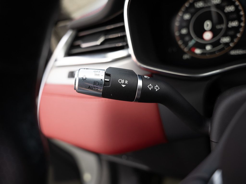Jaguar F-Pace P400e AWD R-Dynamic S ACC HUD 360° PANO