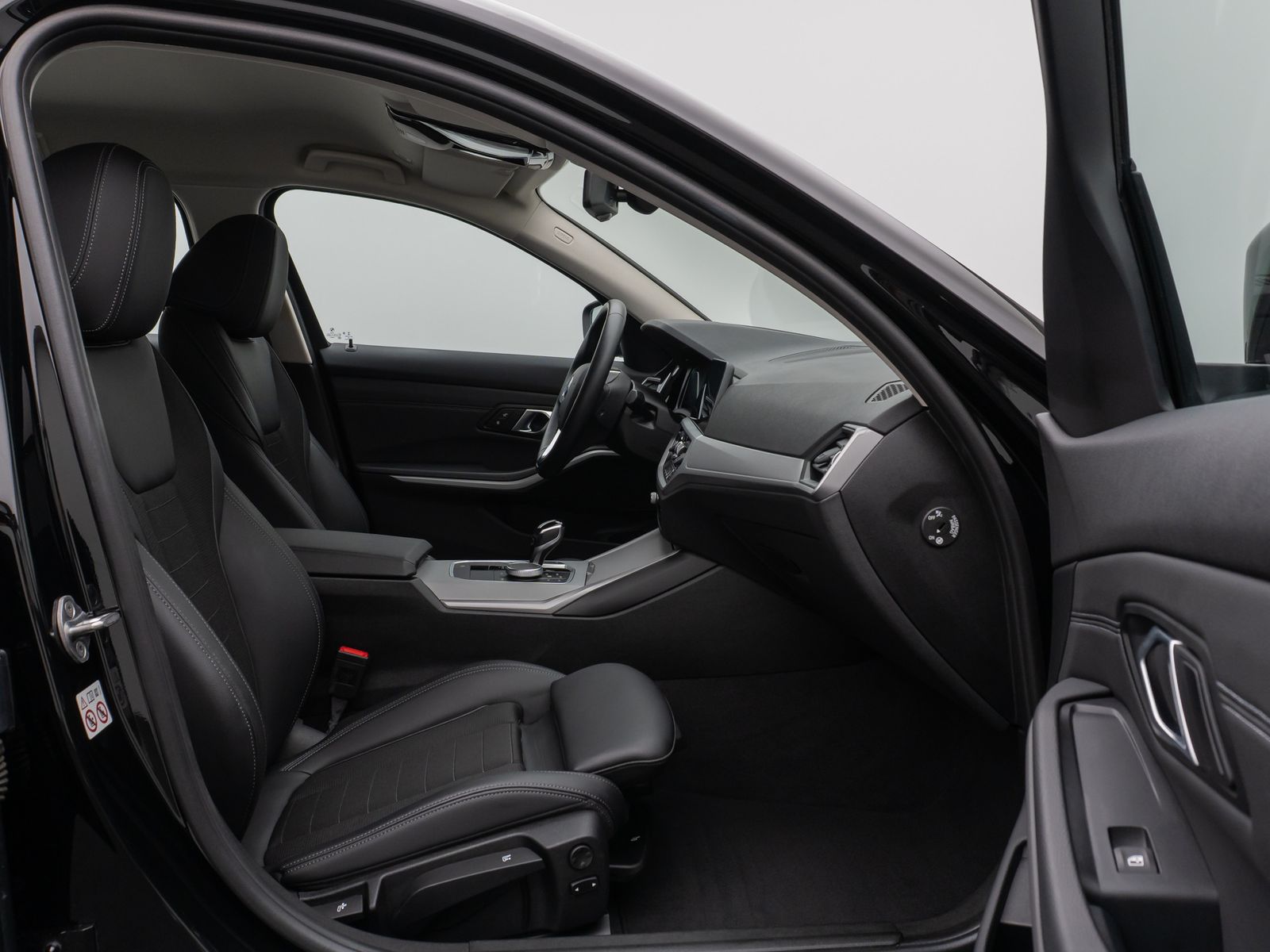 BMW 320d Sport - Samsaru's Car Outlet