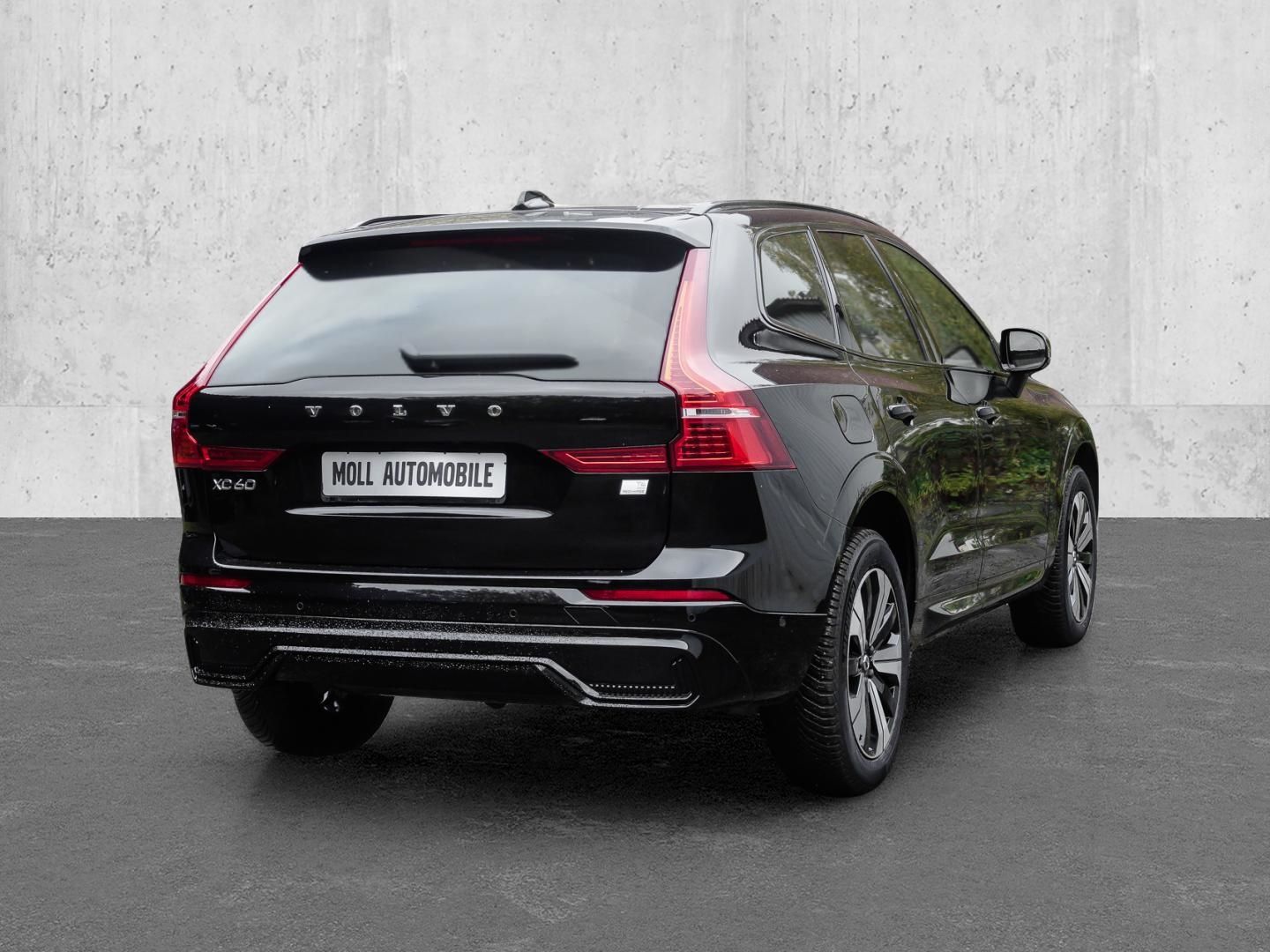 Volvo XC60 Plus Dark Recharge Plug-In Hybrid AWD T6 Tw