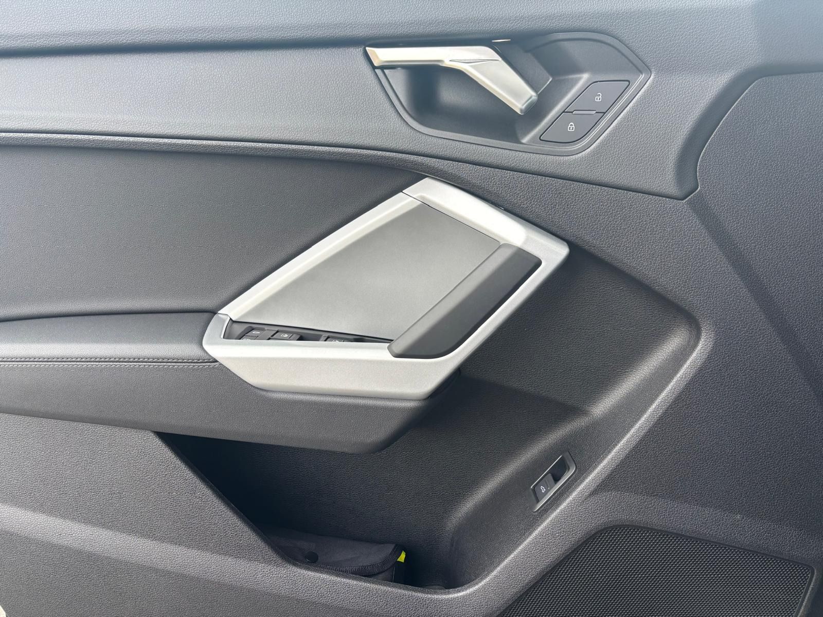 Audi Q3 35 TDI quattro - Samsaru's Car Outlet