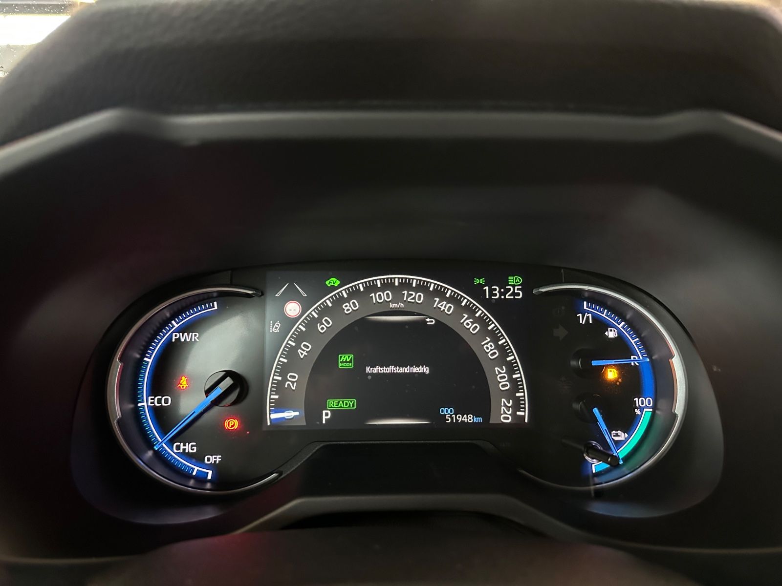 Toyota RAV4 Plug-in Hybrid 4x4 - Samsaru's Car Outlet