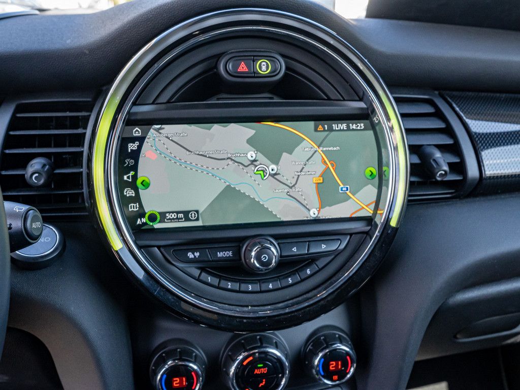 MINI Cooper SE Trim - Samsaru's Car Outlet