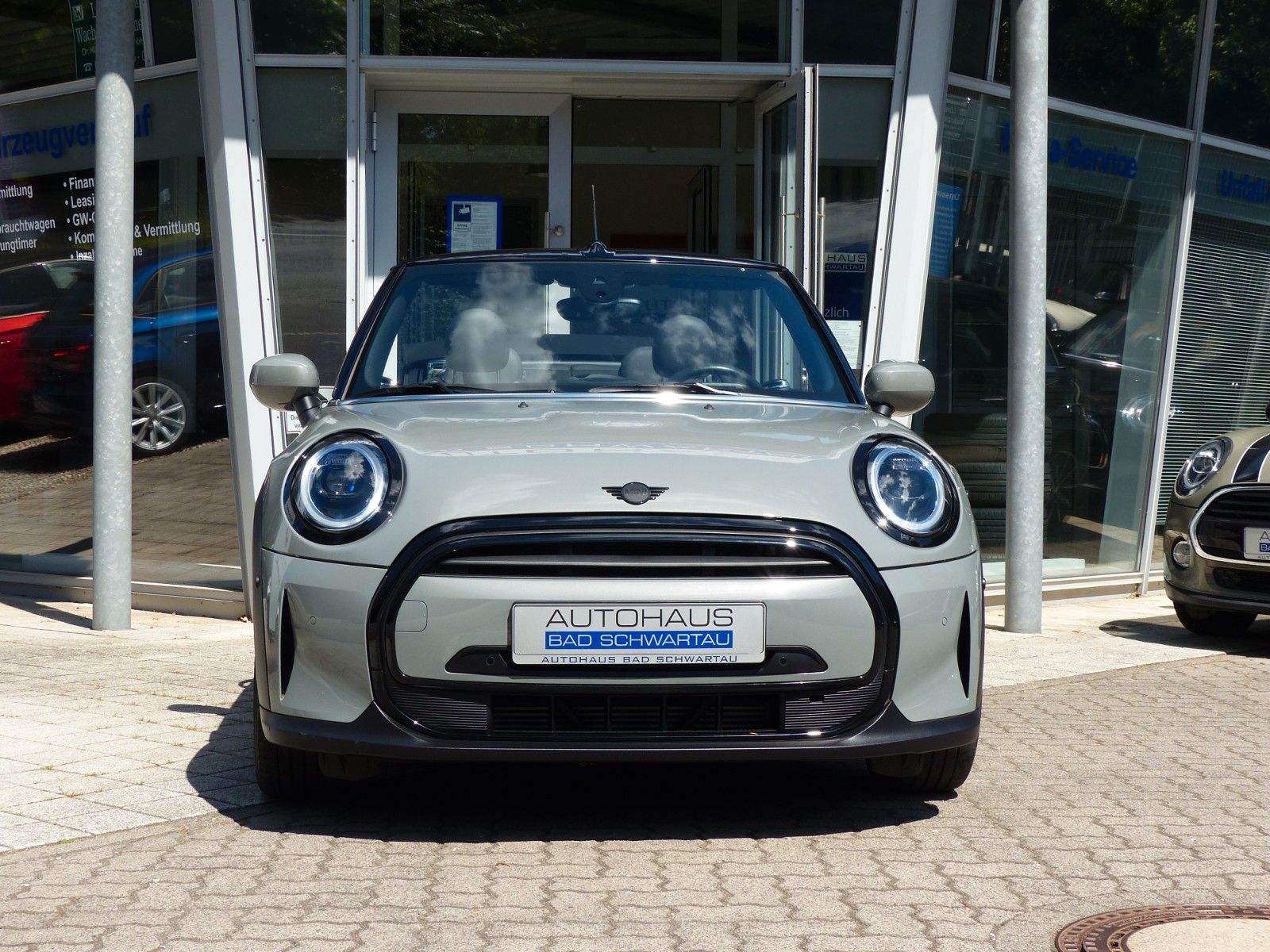 MINI One Cabrio Classic - Samsaru's Car Outlet