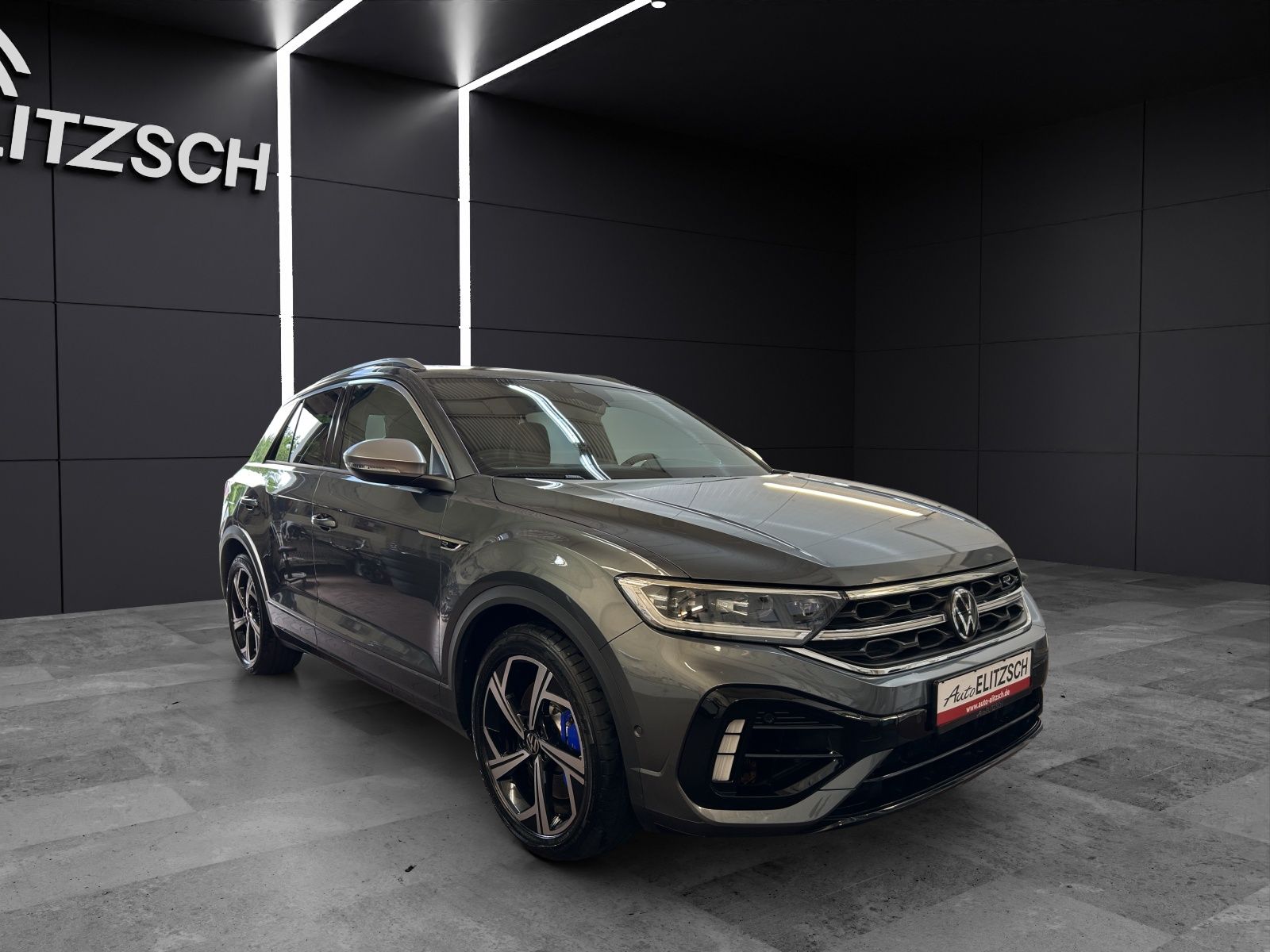 Volkswagen T-Roc R 4M DSG - Samsaru's Car Outlet