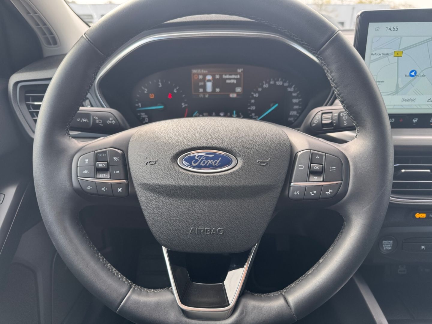 Ford Focus Turnier 1.5 EcoBlue TITANIUM *Matrix*AHK*
