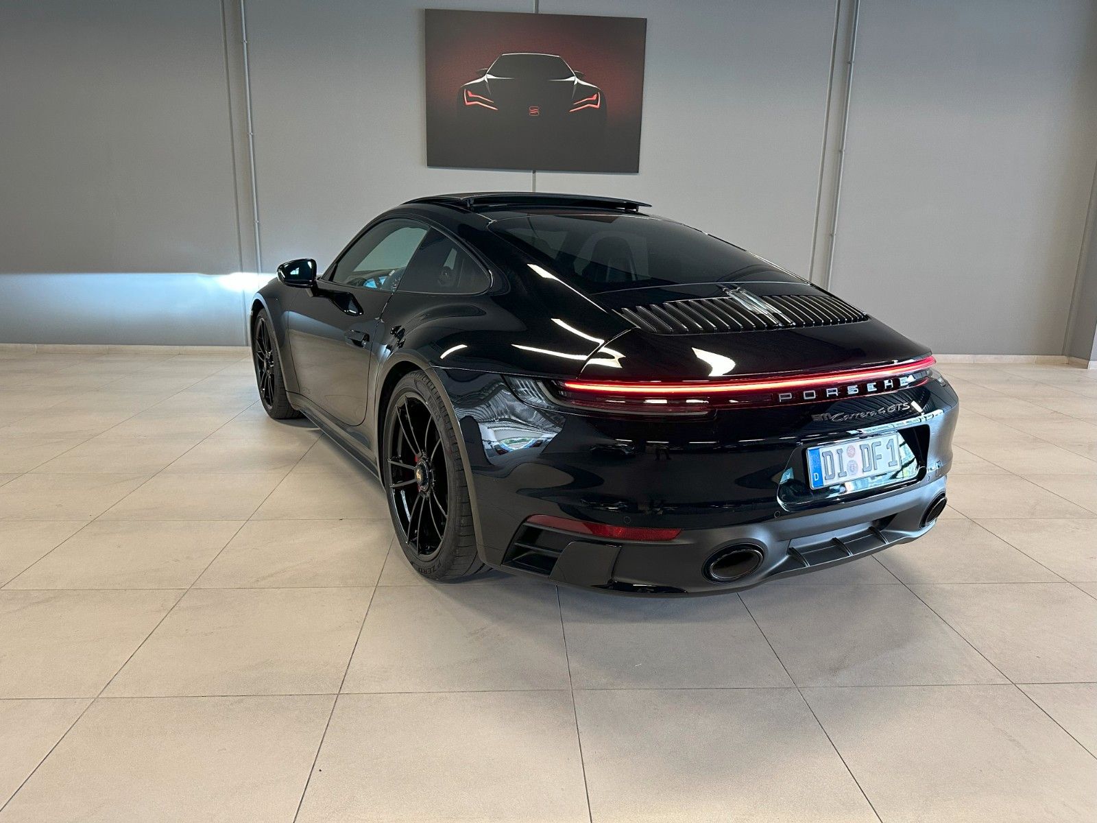 Porsche 992 Carrera 4 GTS Coupe - Samsaru's Car Outlet