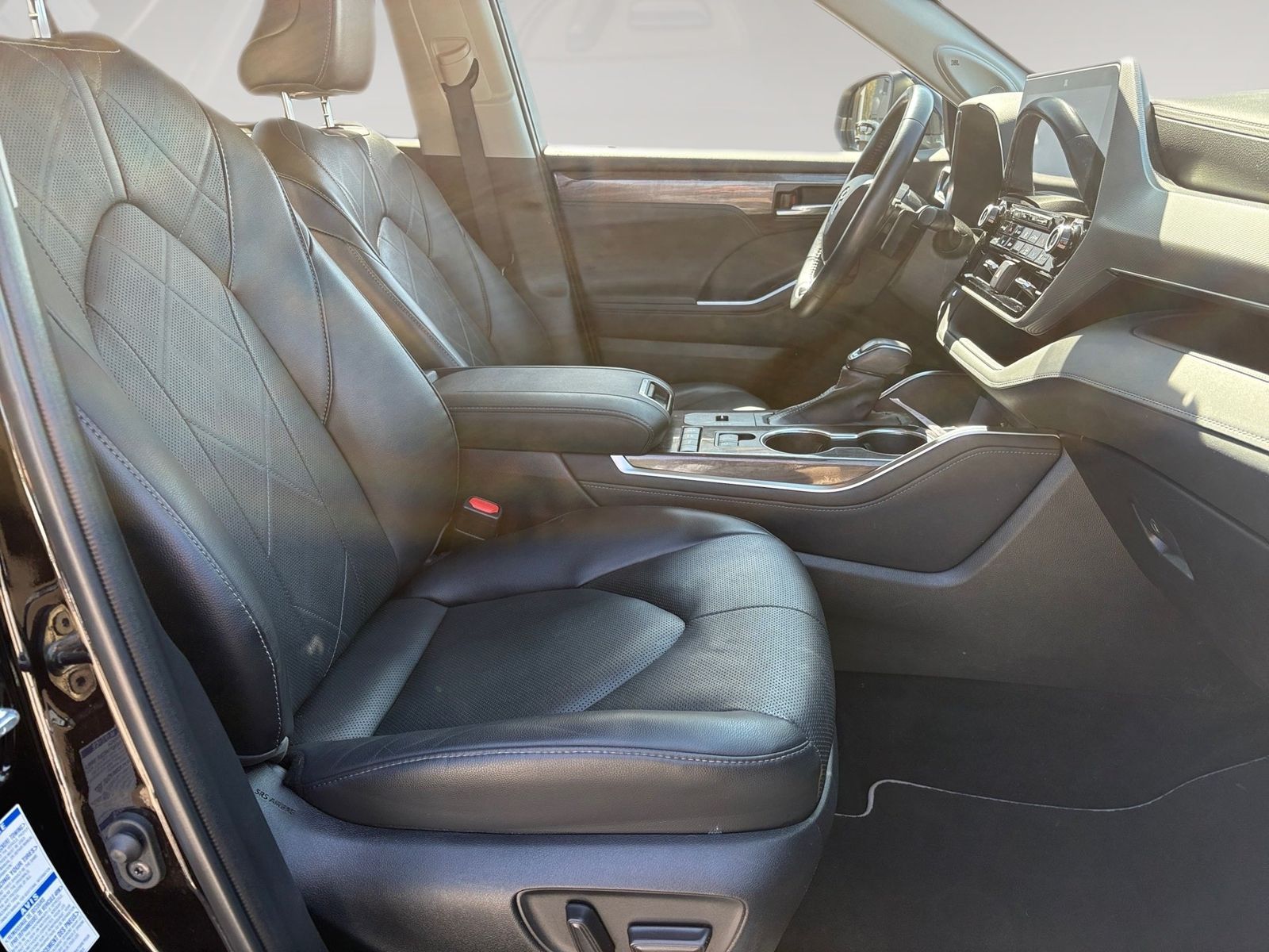 Toyota Highlander 2.5 Hybrid 5-Türer Luxury 7-Sitzer AU