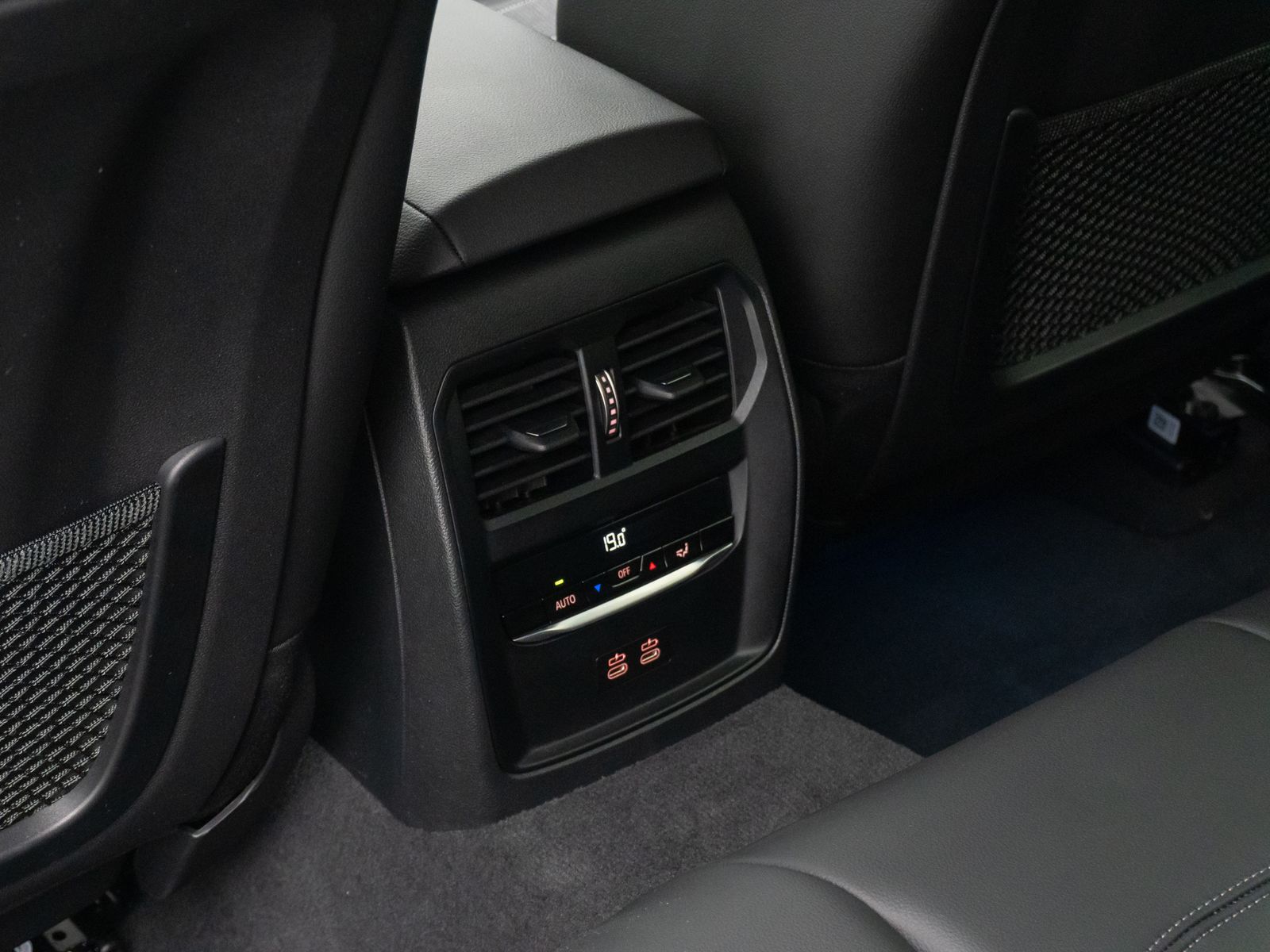 BMW 320e Sport Line - Samsaru's Car Outlet