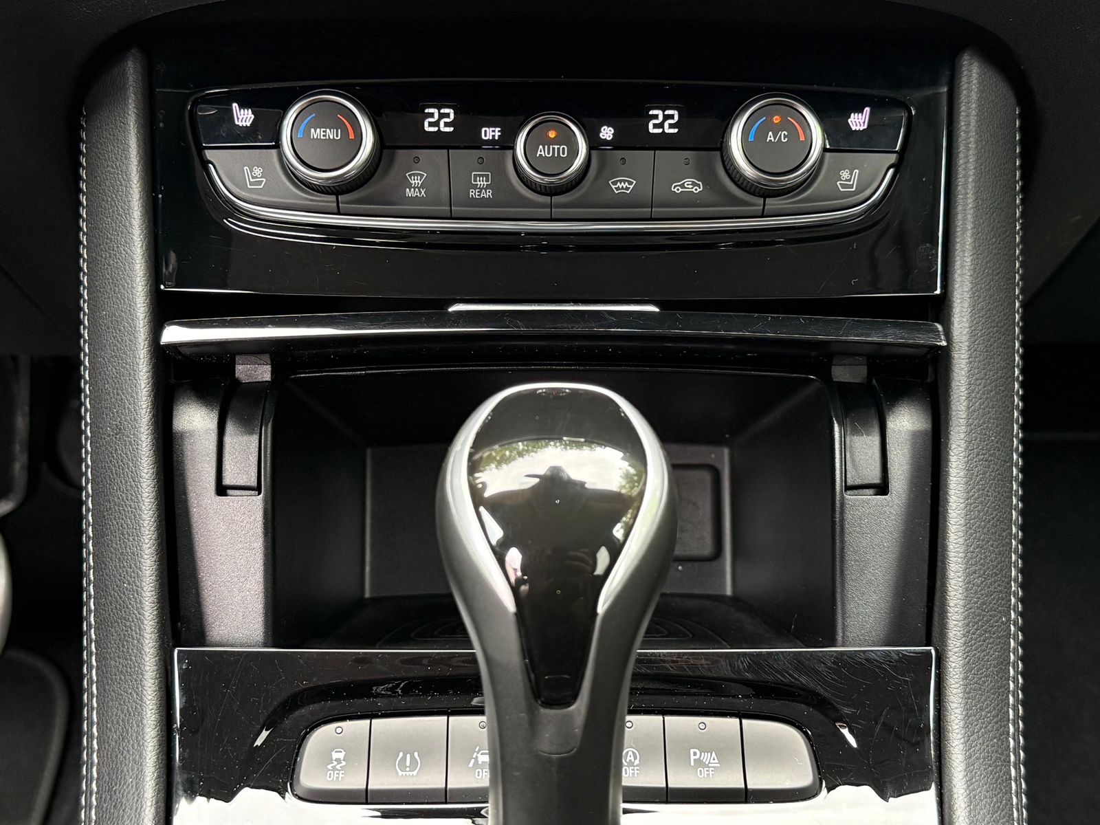 Opel Grandland 2.0 CDTI Ultimate - Samsaru's Car Outlet
