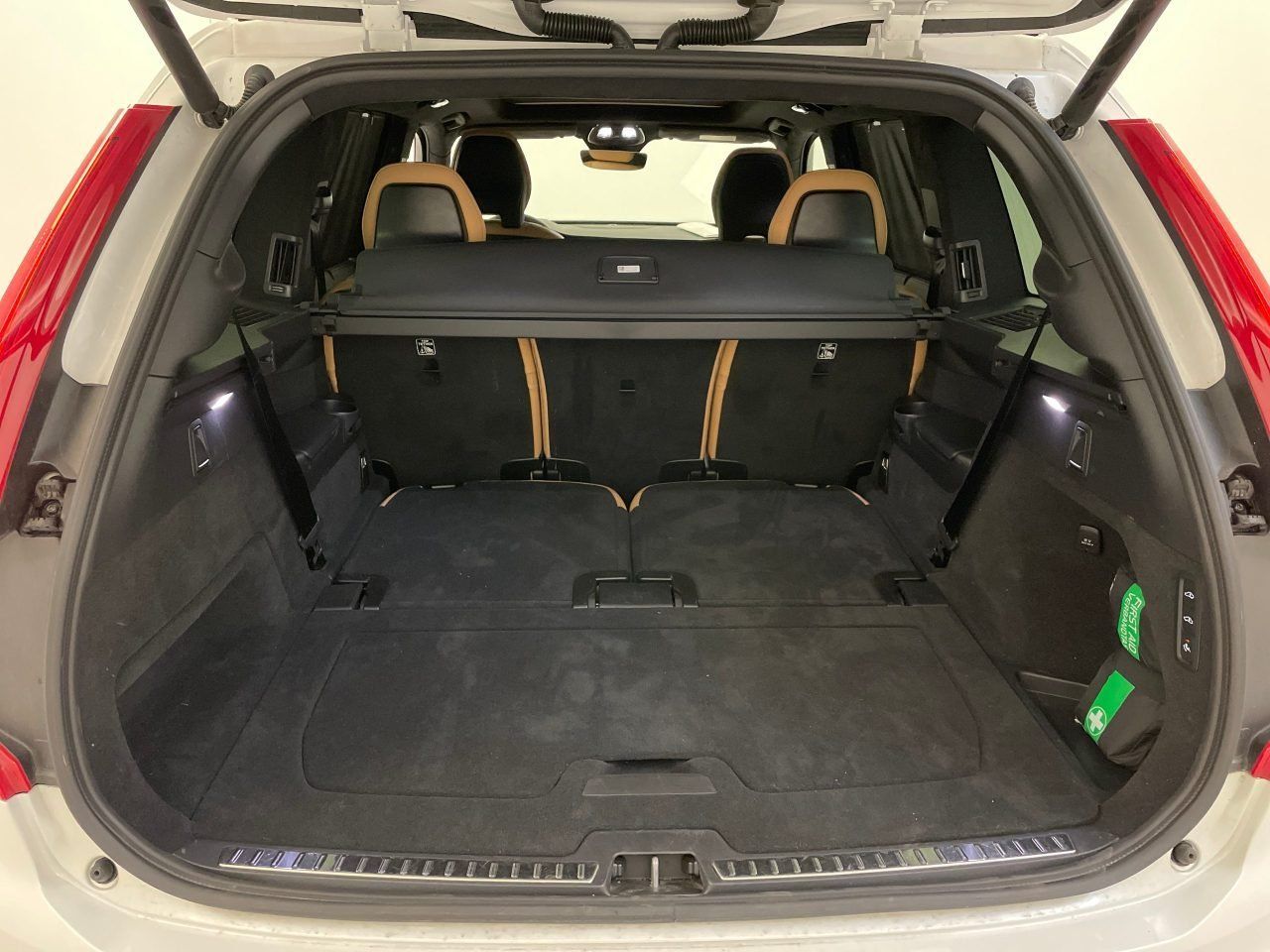 Volvo XC 90 T8 AWD Ultra Dark Plug-In 360° AHK