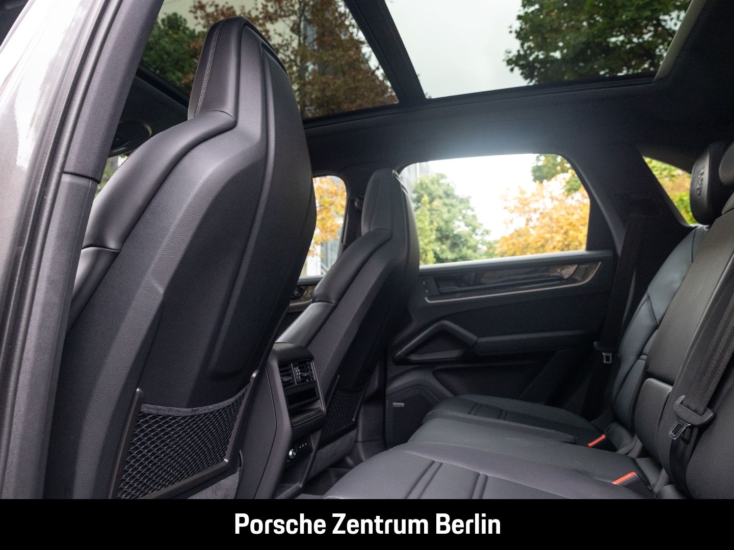 Porsche Cayenne HA-Lenkung InnoDrive Head-Up Sportabgas