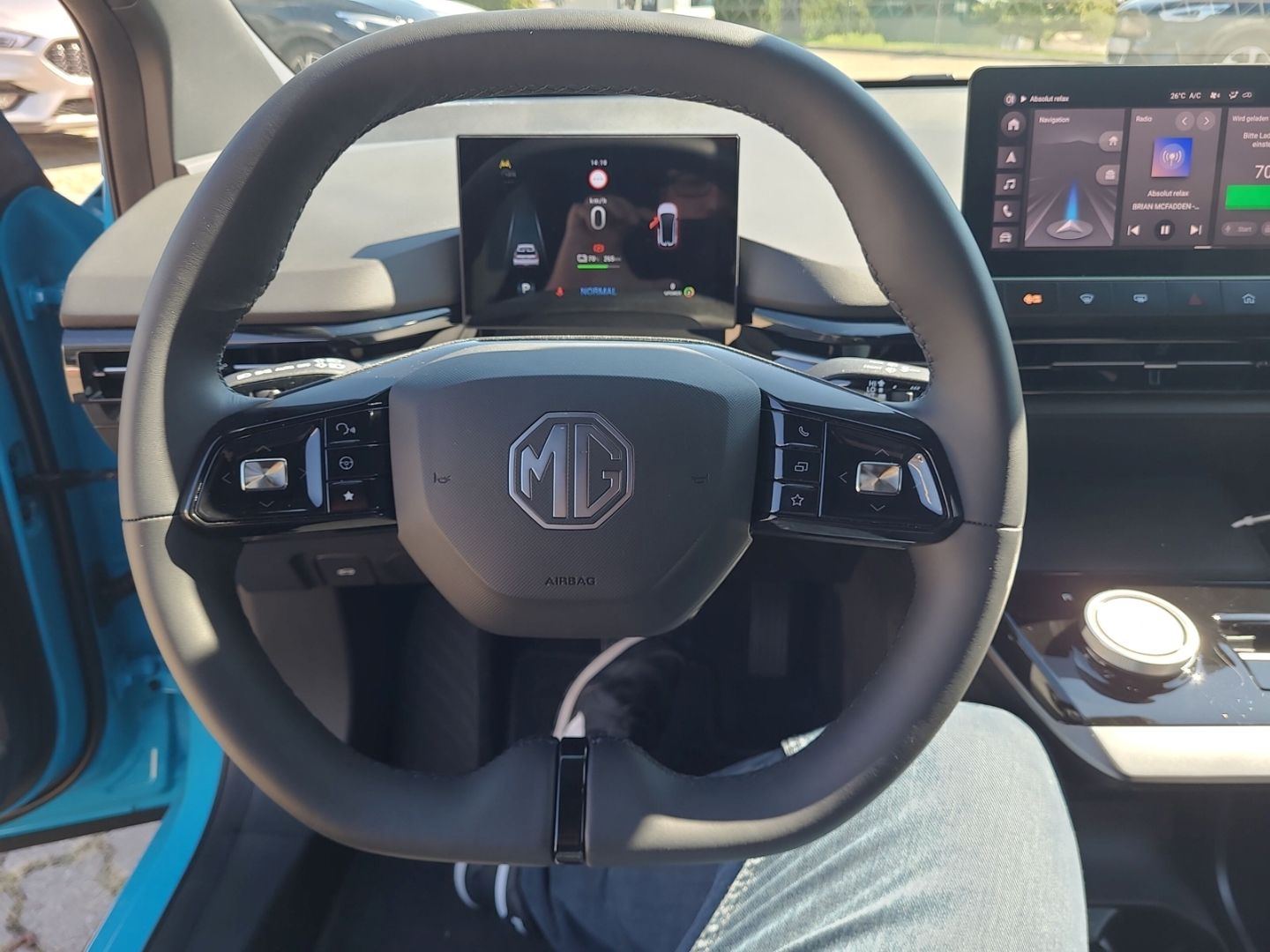 MG4 LUXERY WP SHZ PDC 360° NAVI MG iSMART V2L