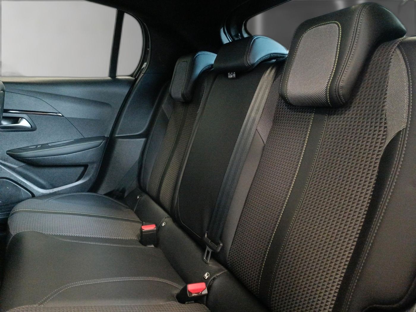 Peugeot 208 1.2 Pure Tech GT - Samsaru's Car Outlet