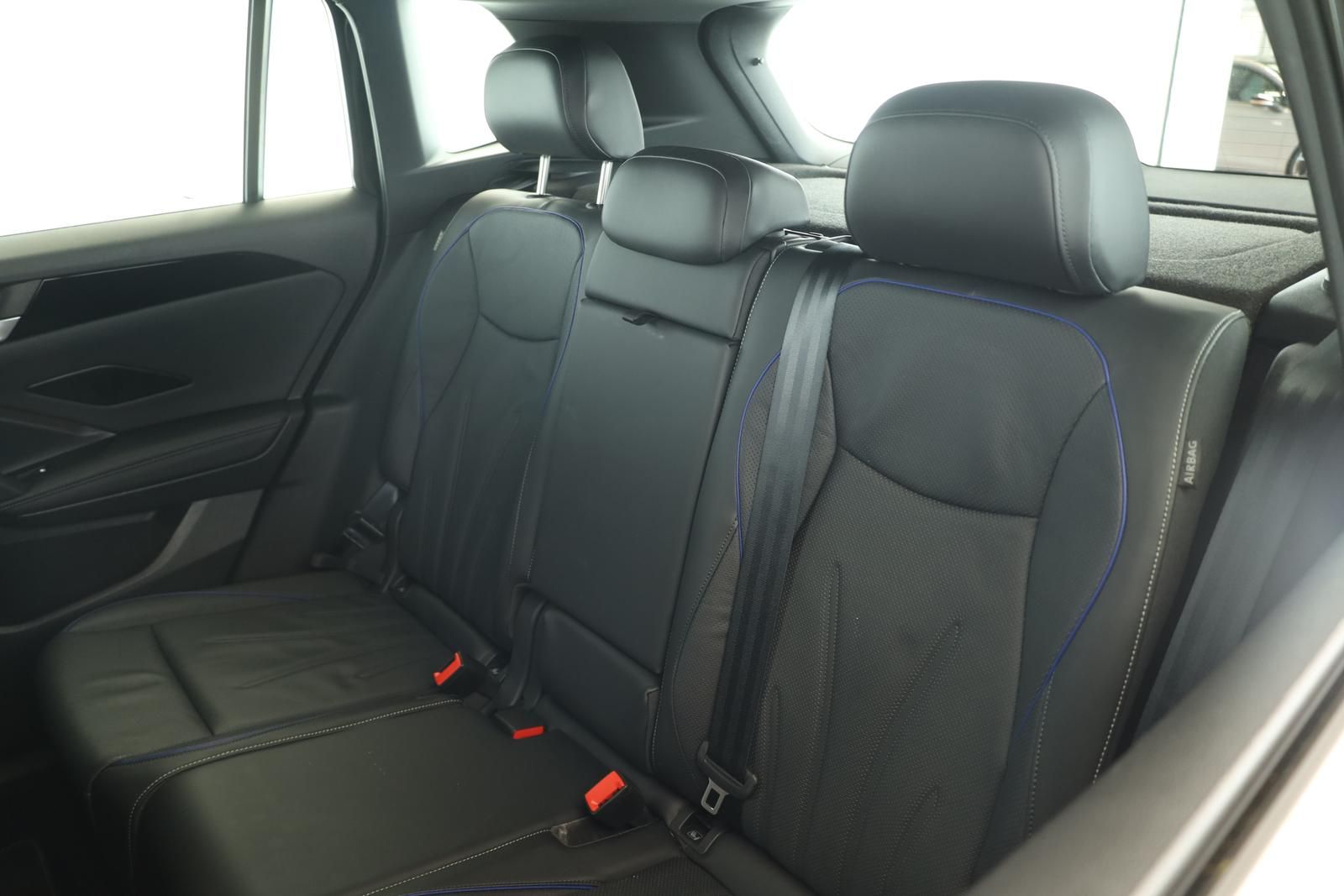 Volkswagen Tiguan 2.0 TDI 4M DSG R-Line Leder Pano Navi 360