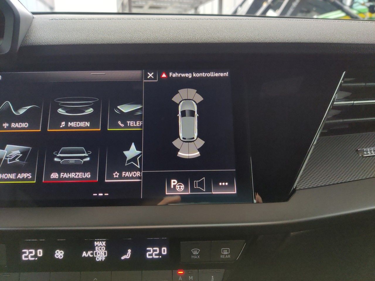 Audi A3 Sportback 40 TFSIe S tronic S line, AHK, LED