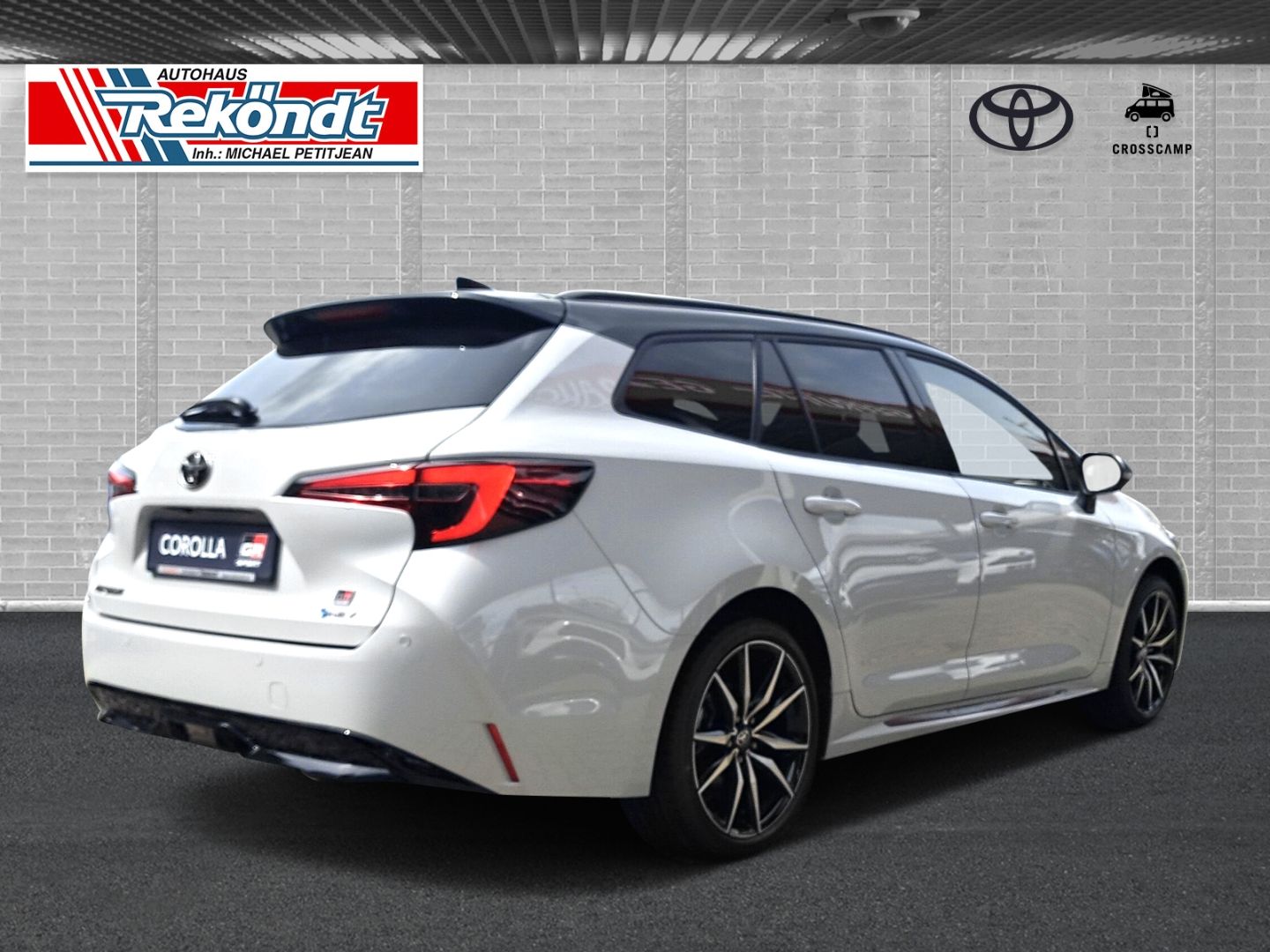 Toyota Corolla Touring Sports Hybrid GR Sport JBL ACC R