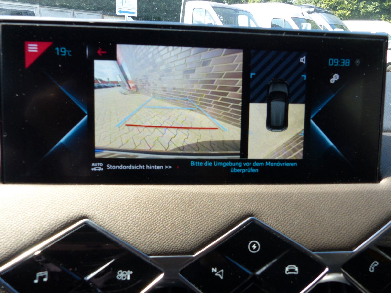 DS Automobiles DS 3 Crossback E-Tense Grand Chic - Samsaru's Car Outlet