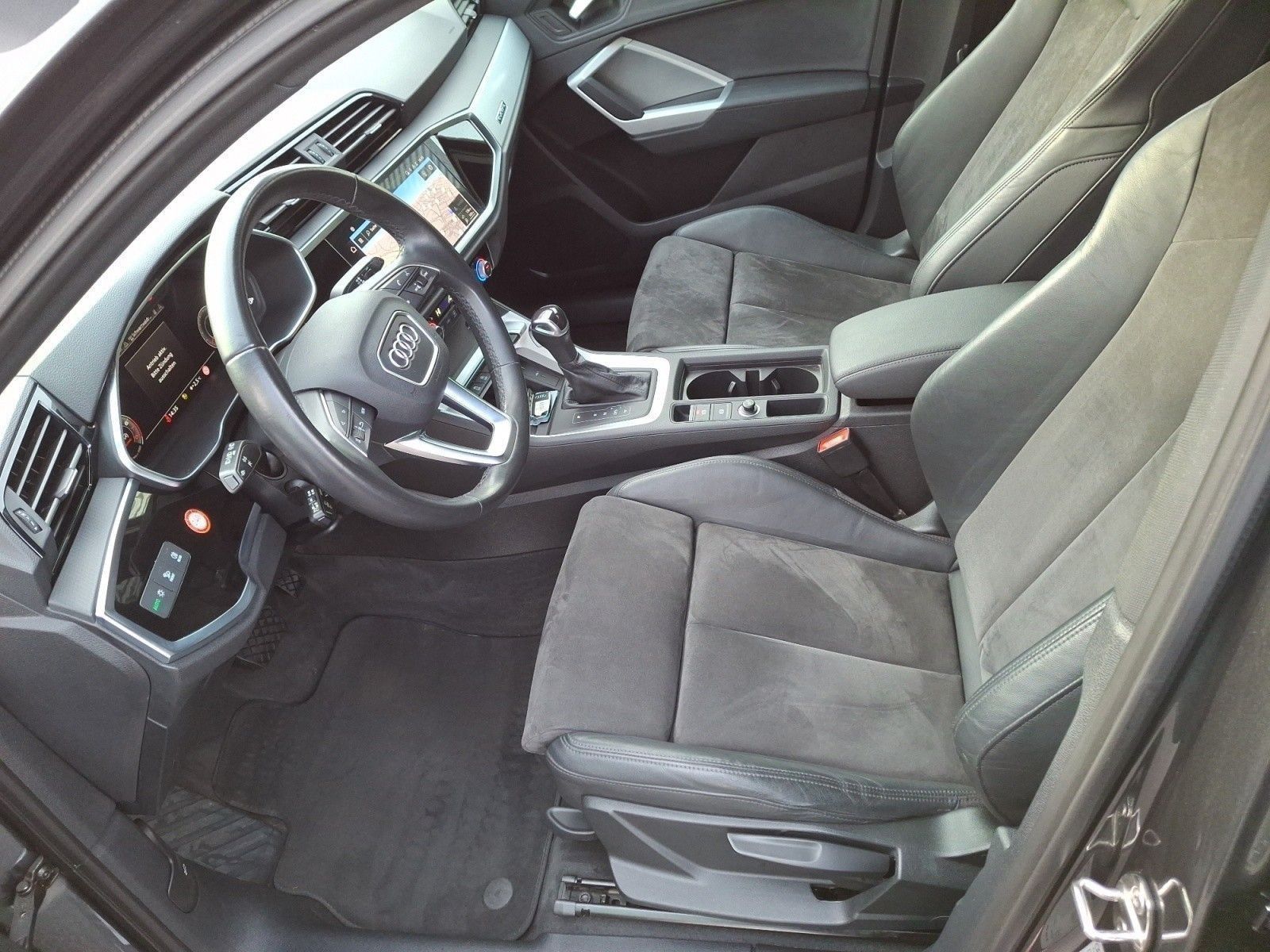 Audi Q3 Sportback 40 TFSI quattro S line Optik Assist