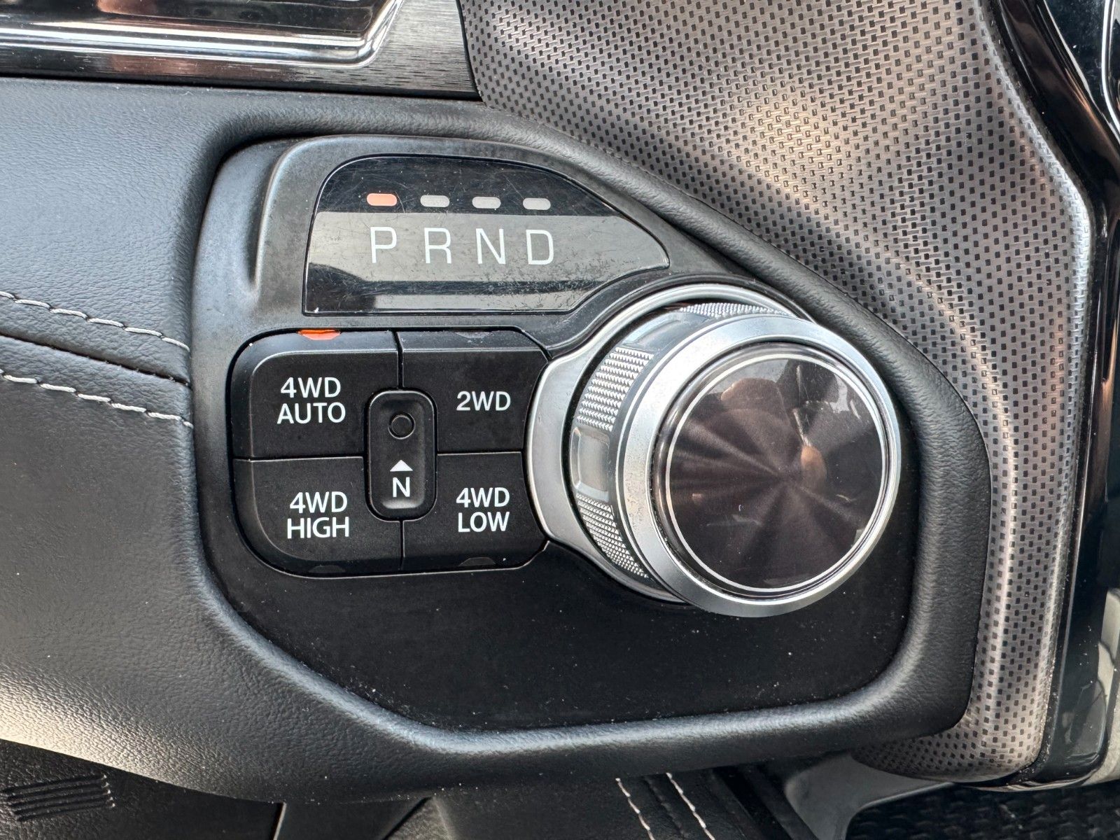 Dodge RAM 1500 Limited *Pano*HuD*H&K*360*1.Hand*Prins*