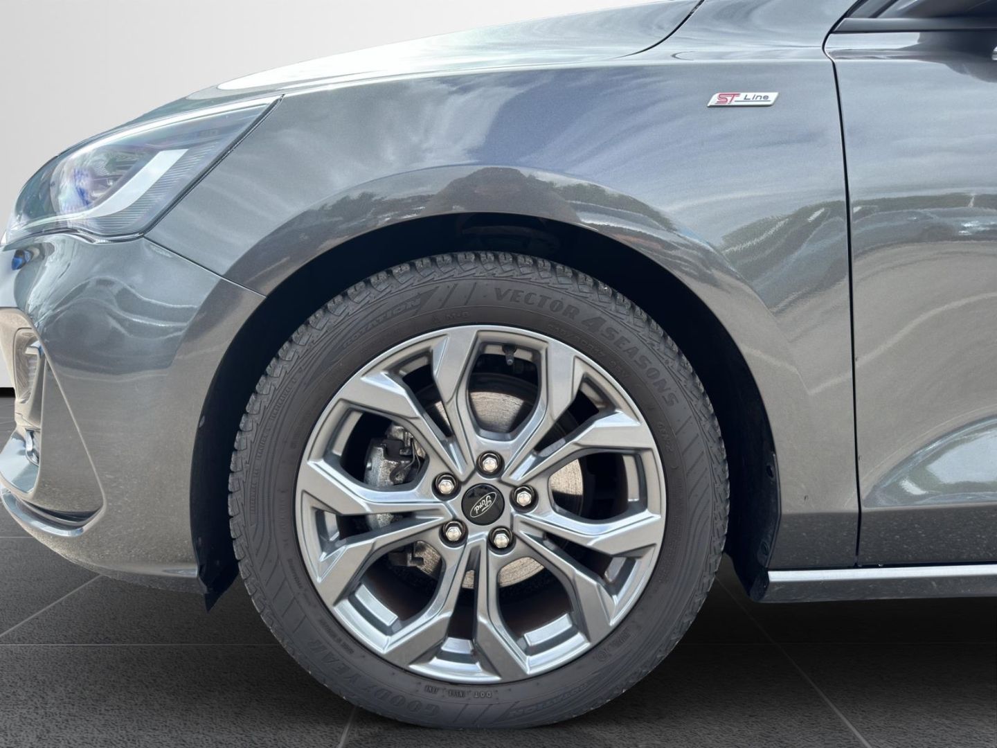 Ford Focus Turnier ST-Line Automatik Navi LED ACC Cit