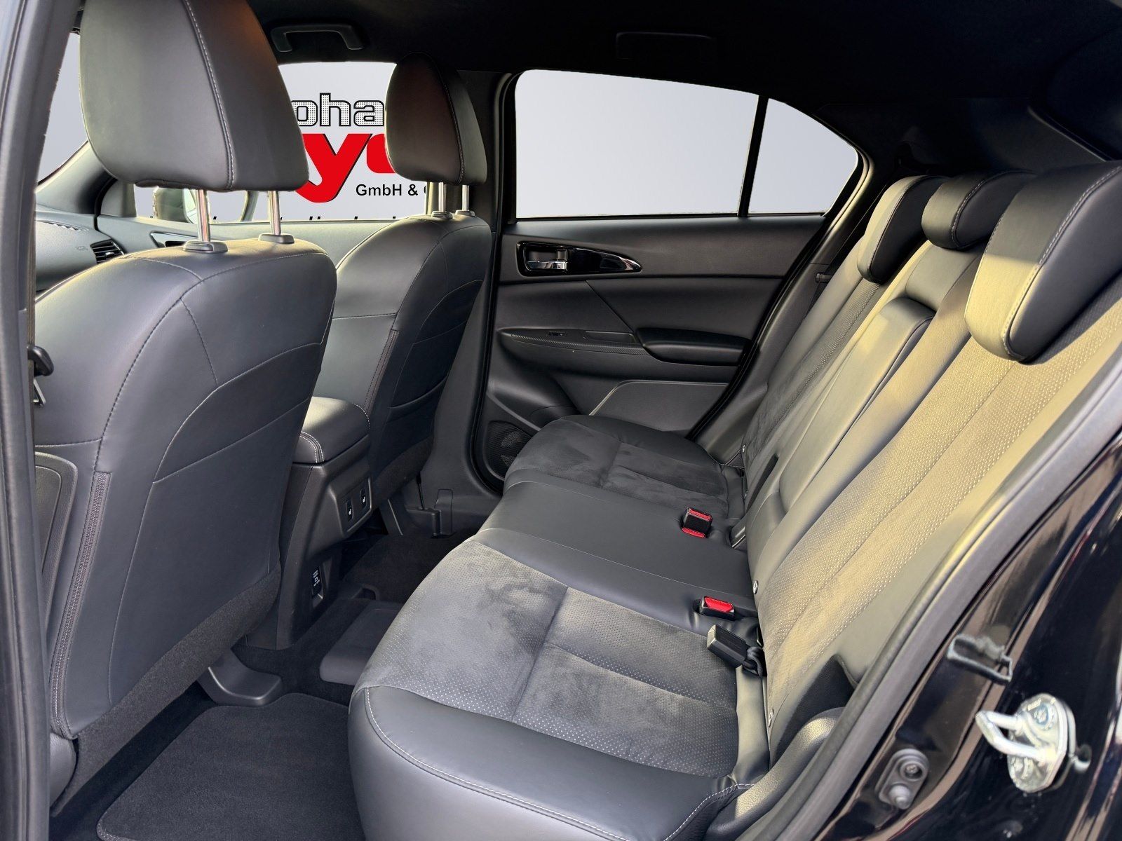 Mitsubishi Eclipse Cross Plug-in Hybrid 2.4 Select