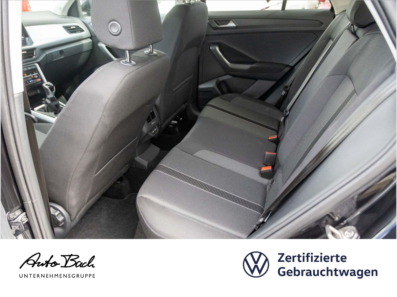 Volkswagen T-ROC 1.0 TSI LIFE - Samsaru's Car Outlet