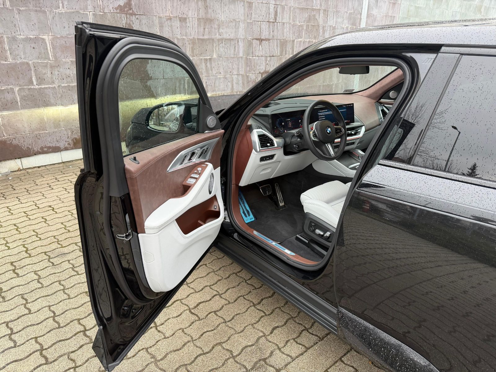 BMW XM 50e MASSAGE.SOFTCL.B&W.DR.ASS.PRO.AHK.360°