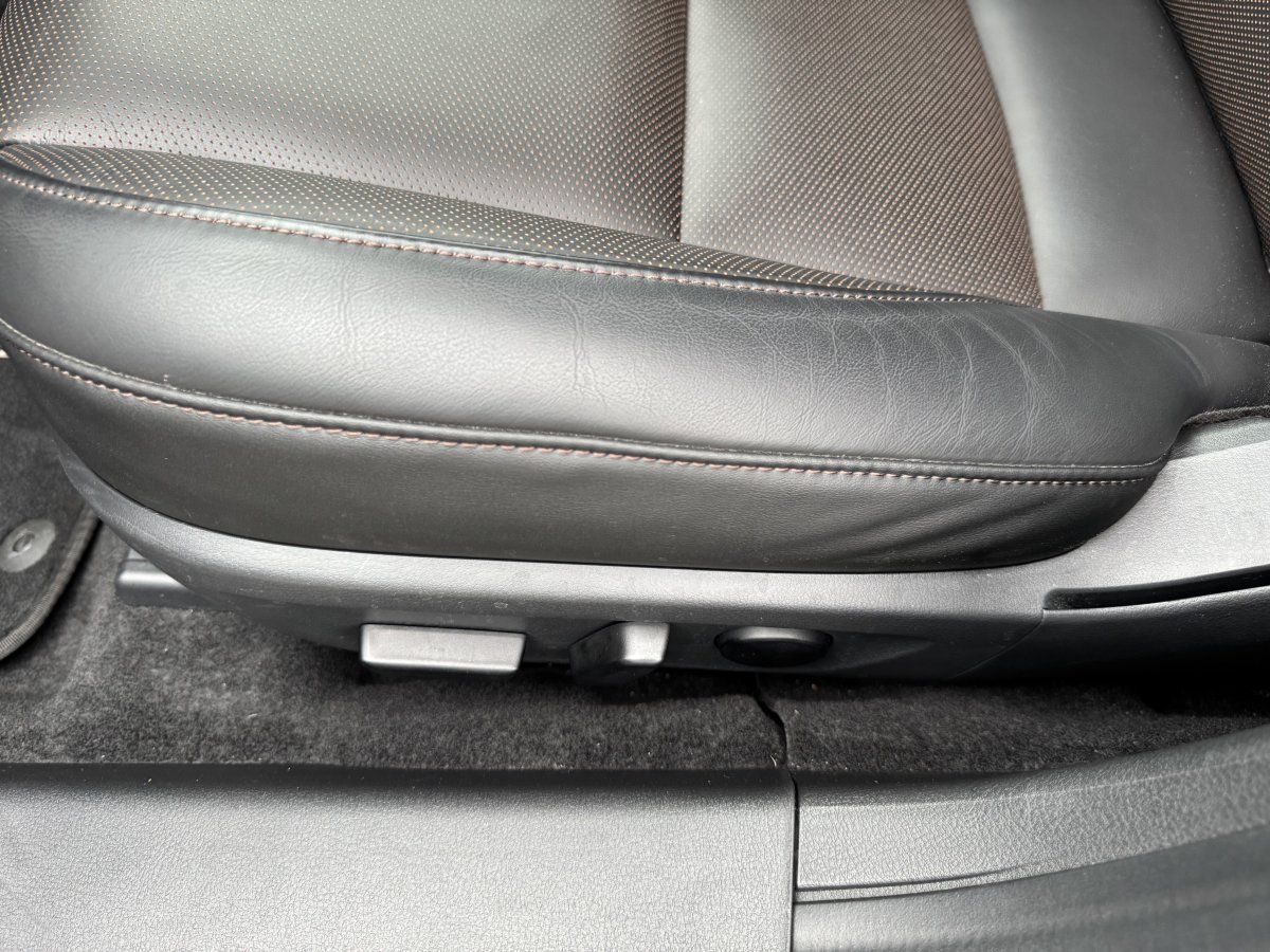 Mazda 3 2.5 140PS AT Takumi LED 360° Kamera