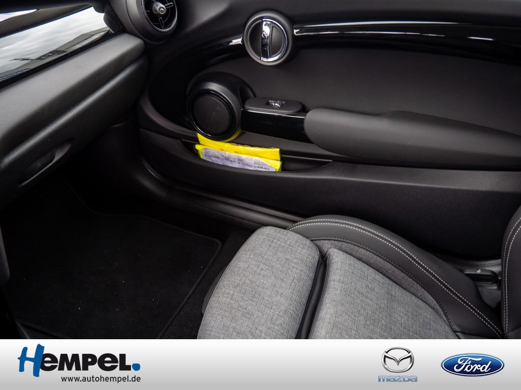 MINI Cooper Essential - Samsaru's Car Outlet