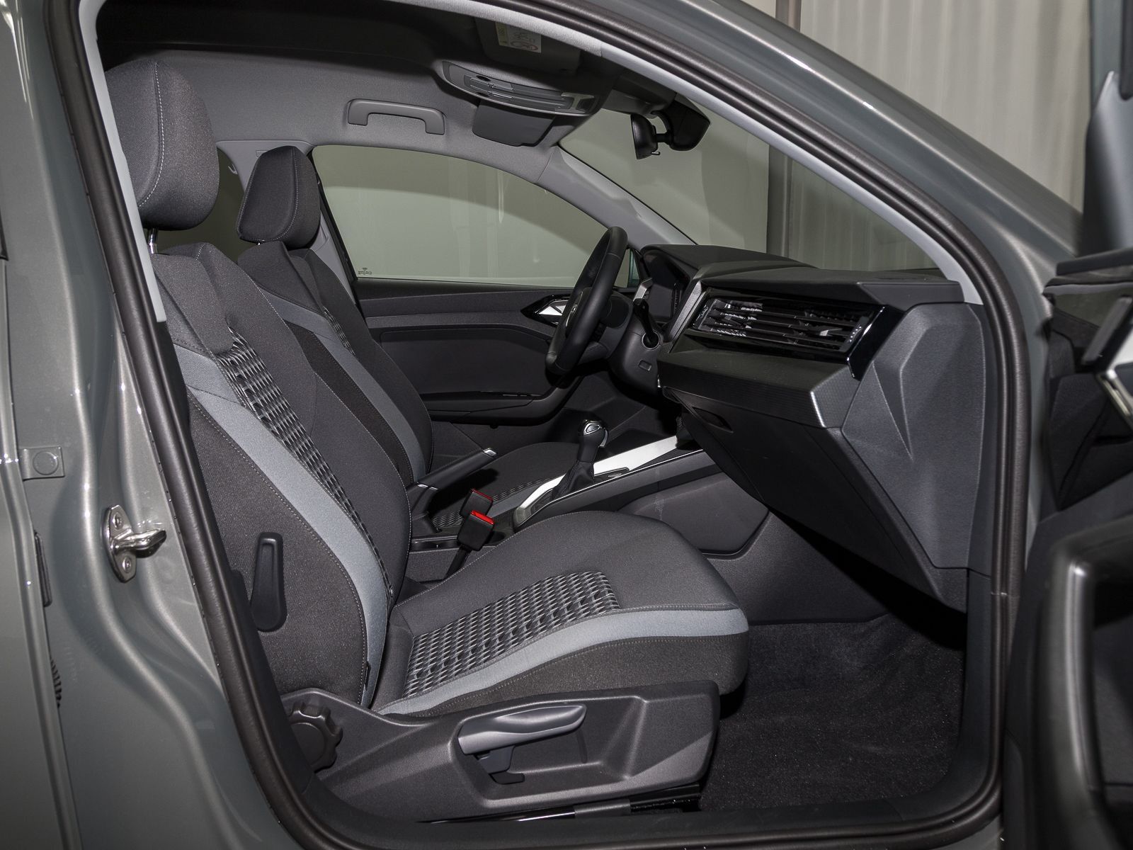 Audi A1 Sportback 30 TFSI S LINE - Samsaru's Car Outlet