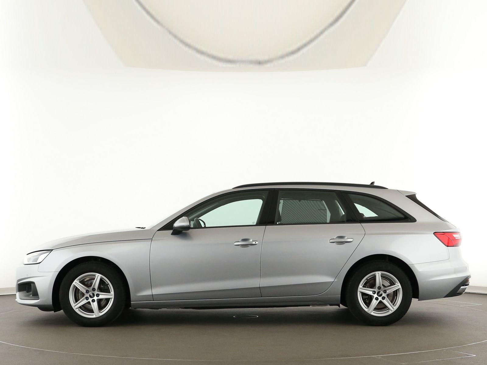 Audi A4 Avant 35 TDI S tronic - Samsaru's Car Outlet