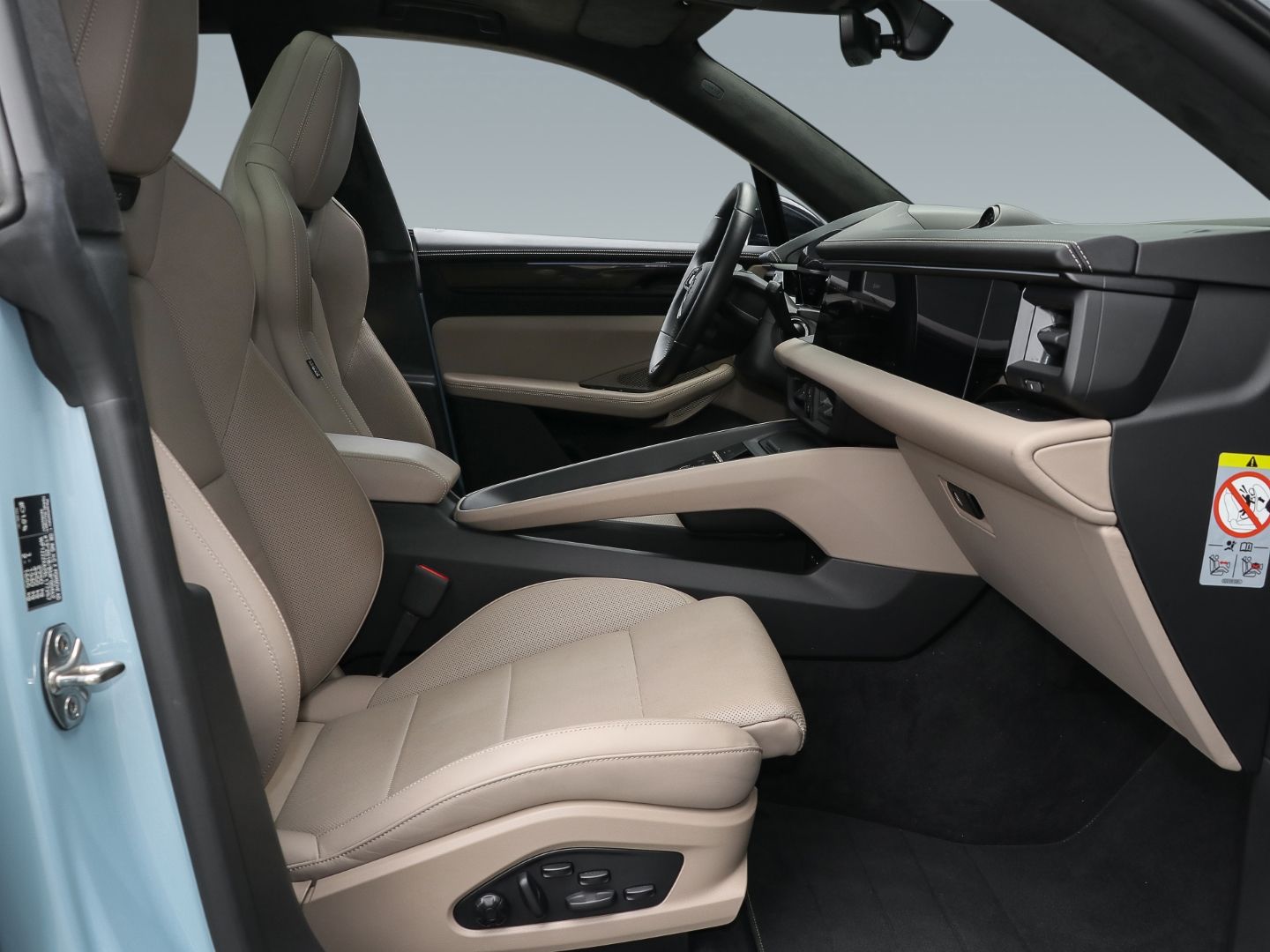 Porsche Macan Turbo InnoDrive HA-Lenkung Surround View