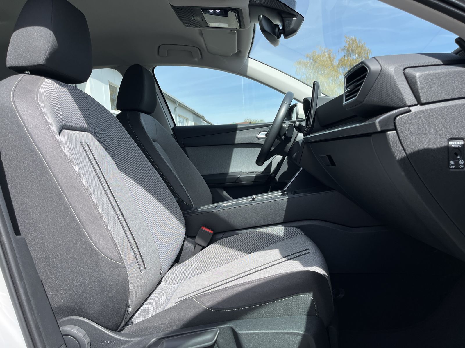 Seat Leon SP 2.0 TDI DSG Style 141€ m.20% Anz.AHK Nav