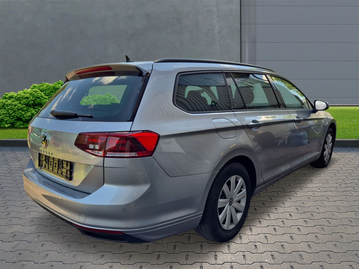 Volkswagen Passat Variant Conceptline 2.0 TDI - Samsaru's Car Outlet