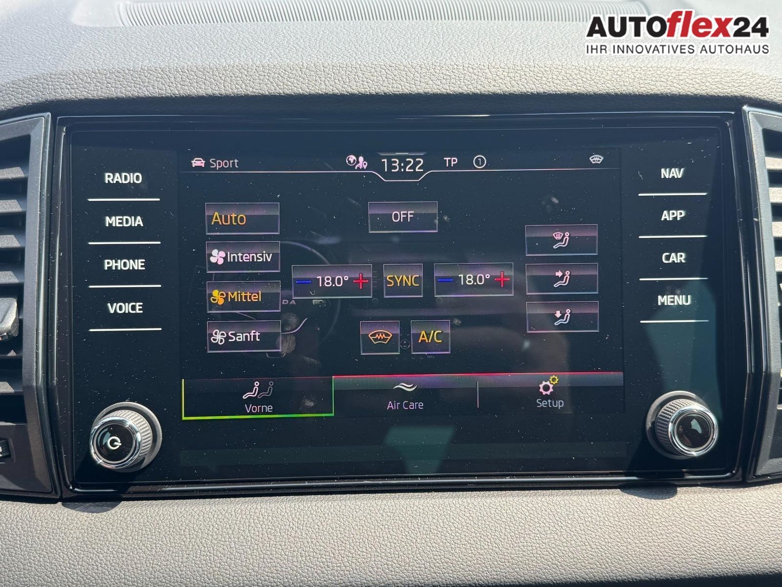 Skoda Karoq Sportline 2,0 TSI 4x4 DSG Leder 2ZKlima...
