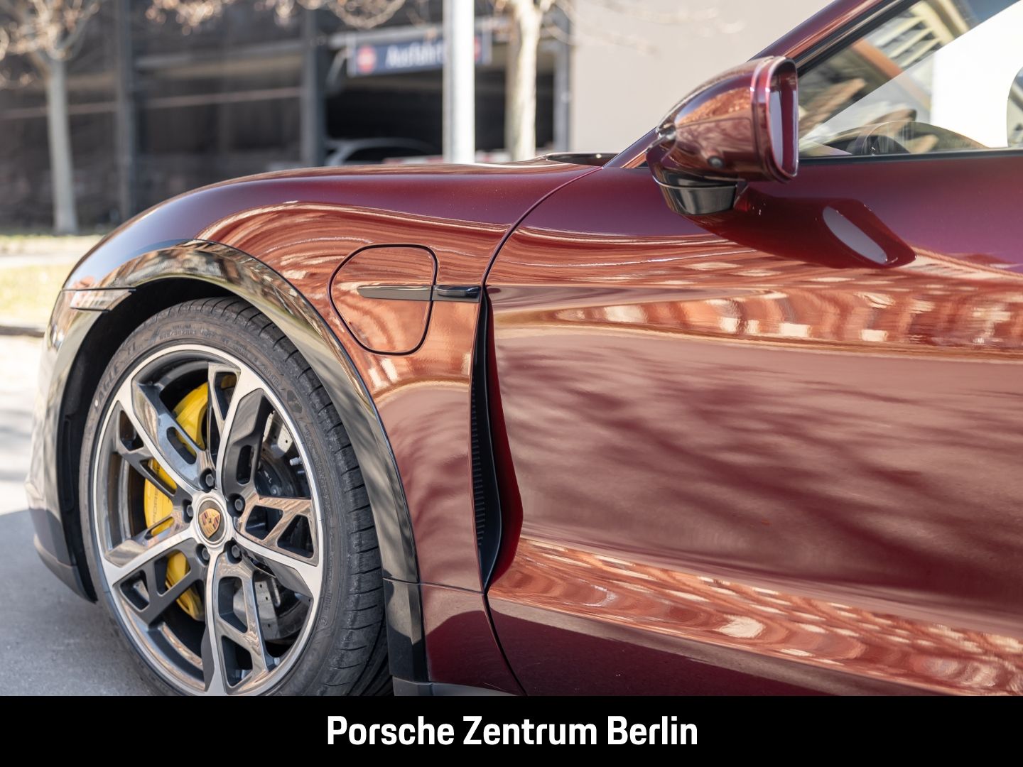 Porsche Taycan Turbo S Cross Turismo BOSE Surround-View