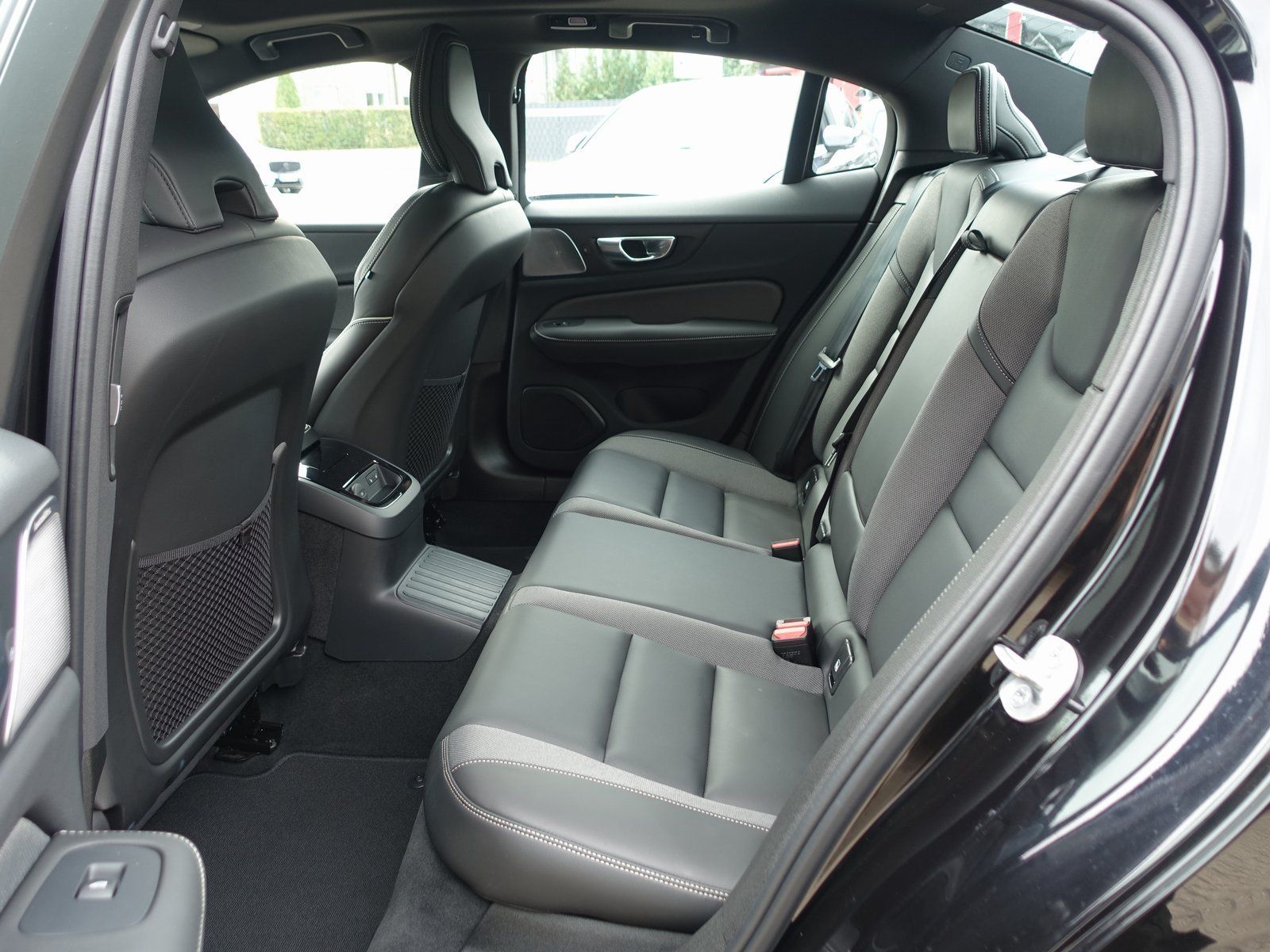 Volvo S60 Recharge Ultimate T8 AWD Leasing ab € 349,-
