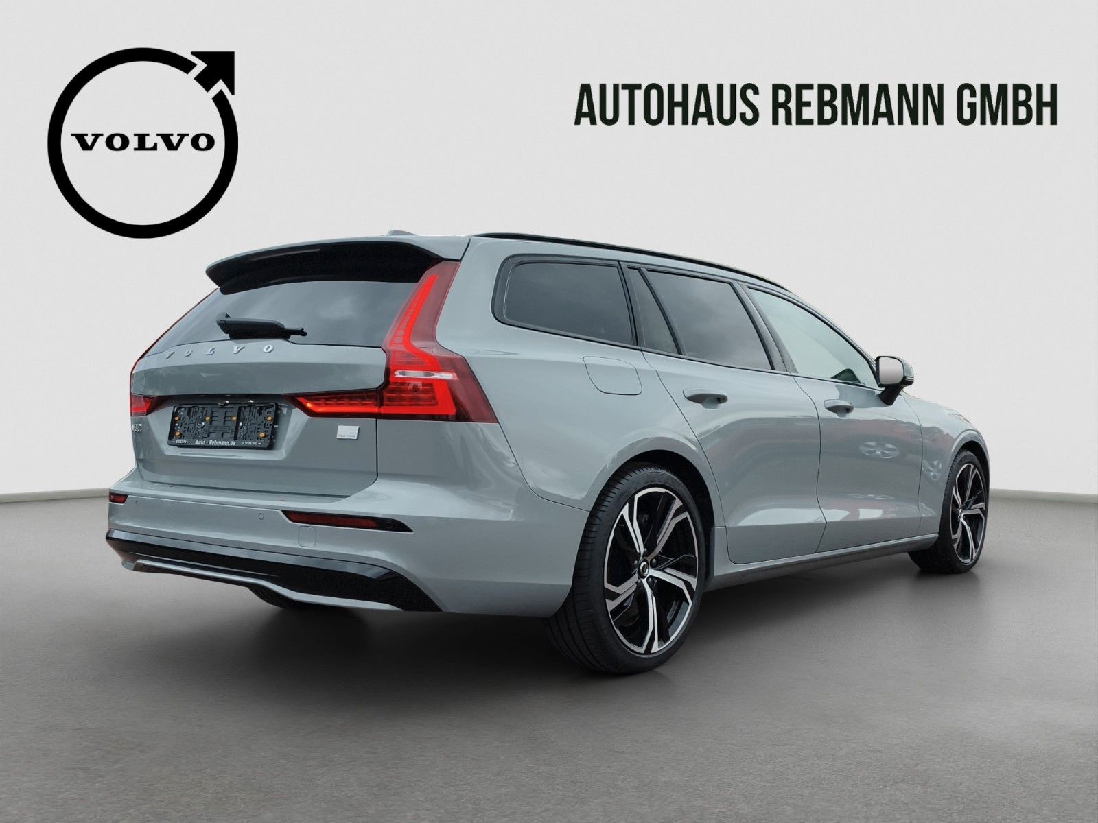 Volvo V60 T6 Plus Dark Recharge Plug-In Hybrid AWD*AHK