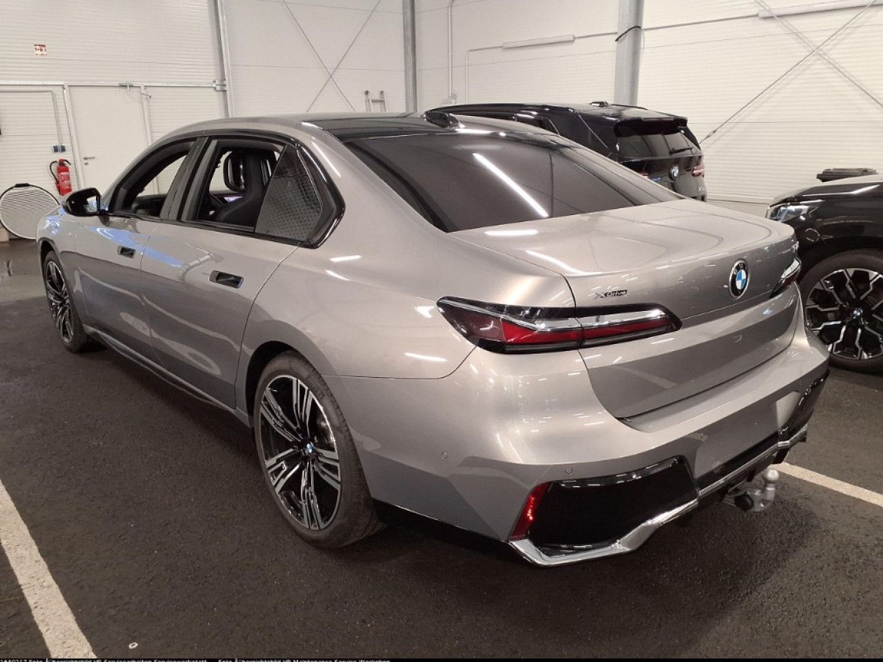 BMW 740d xDr M SPORT FondEnt,AHK,SkyL,StHz,360,DAPro
