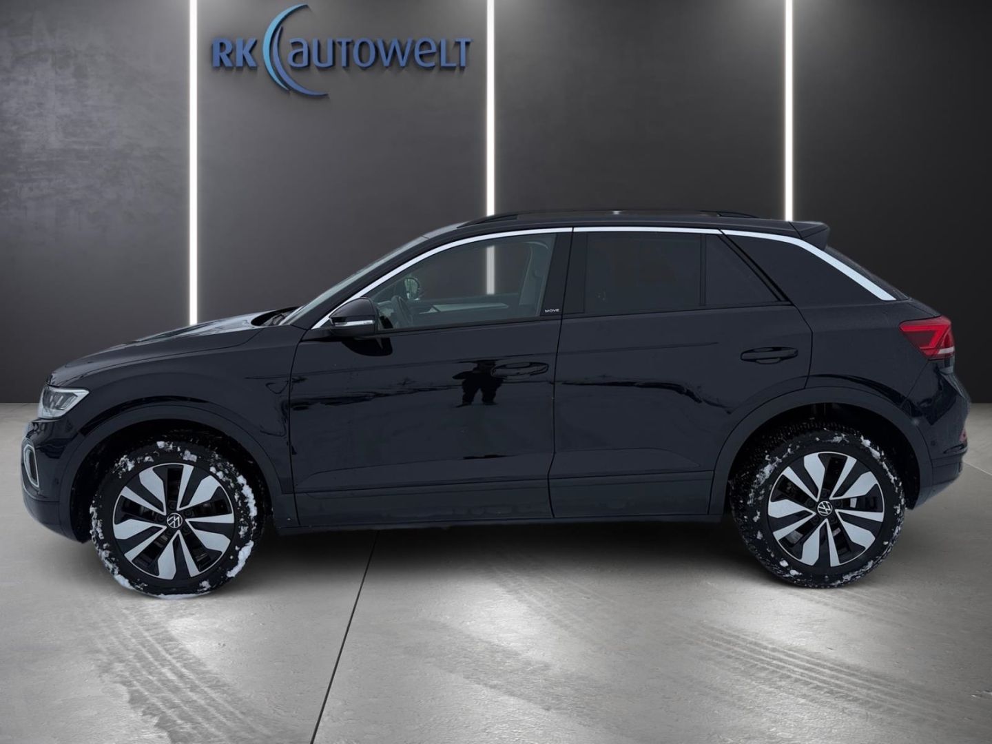 Volkswagen T-Roc Move 1.5 TSI - Samsaru's Car Outlet