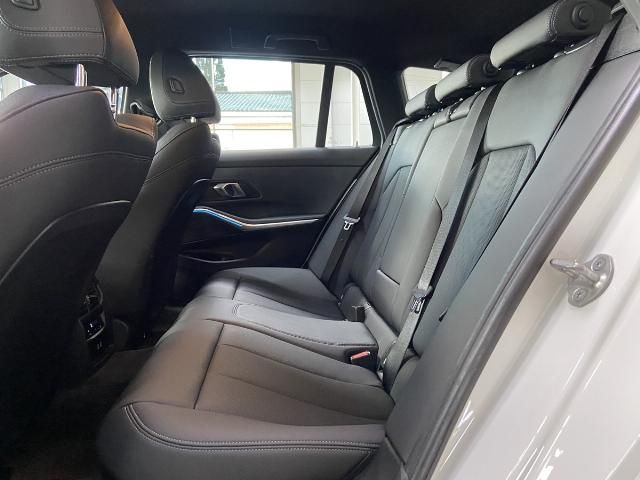 BMW 320 d xDrive M Sport - Samsaru's Car Outlet