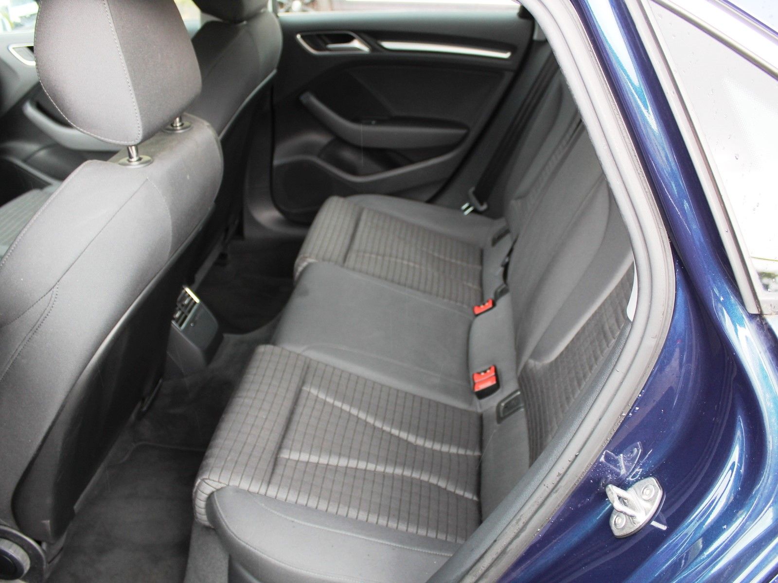Audi A3 30 TFSI sport - Samsaru's Car Outlet