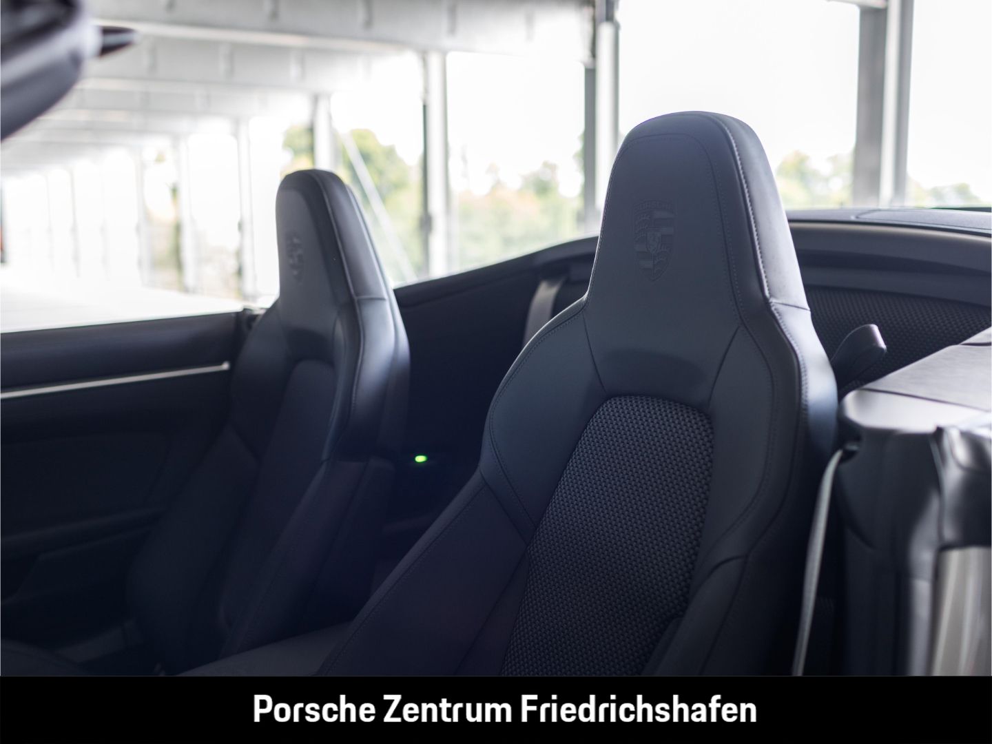 Porsche 992 911 Turbo S Cabriolet Burmester Liftsystem B