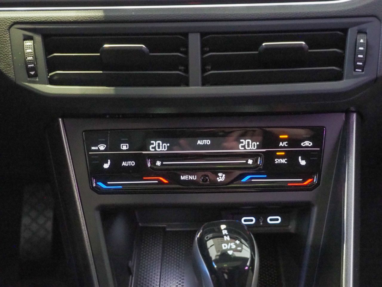 Volkswagen Polo 1.0 TSI DSG Style IQ.DRIVE, NAVI, KAMERA