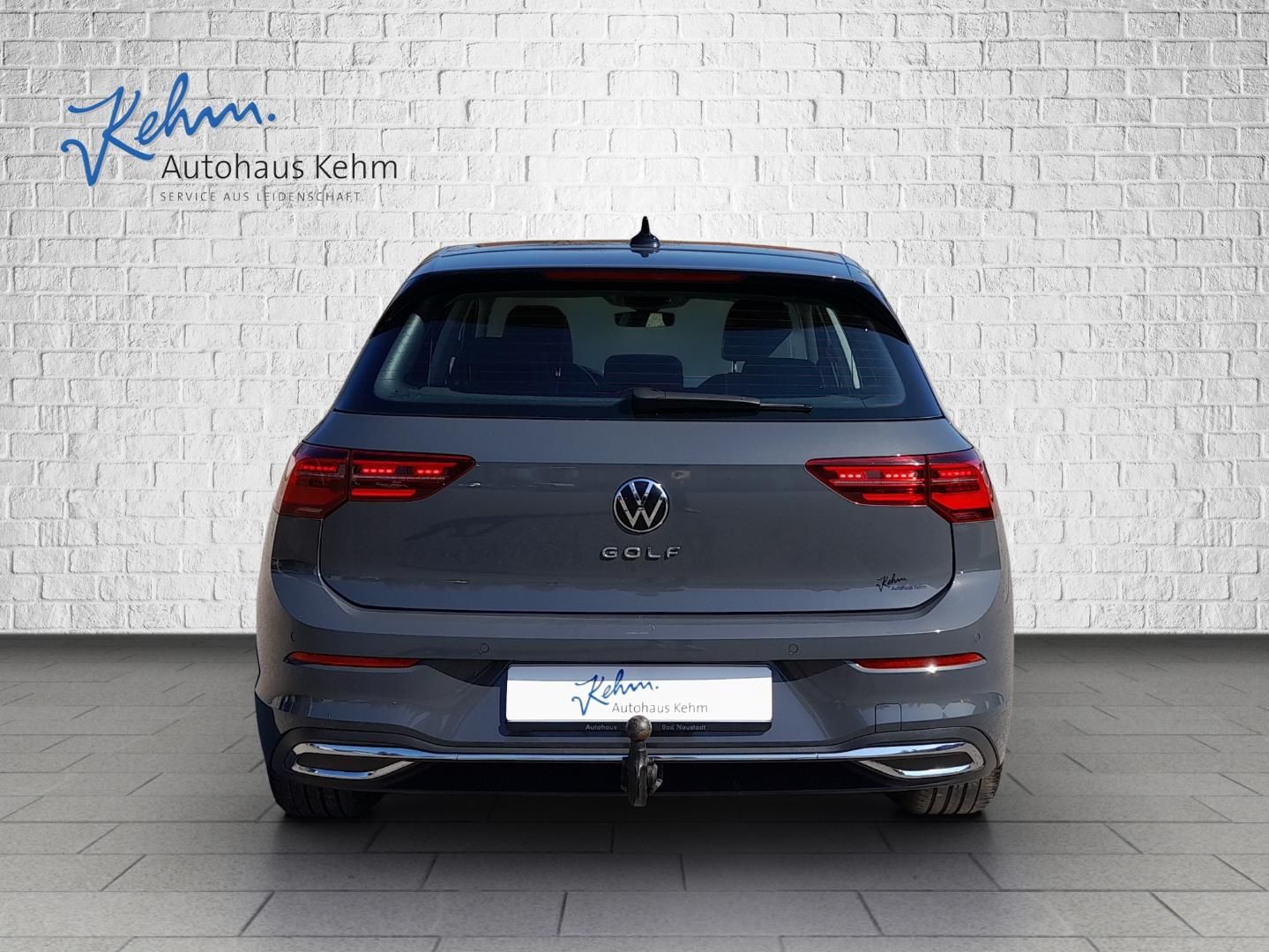 Volkswagen Golf Style VIII 1.5 TSI - Samsaru's Car Outlet