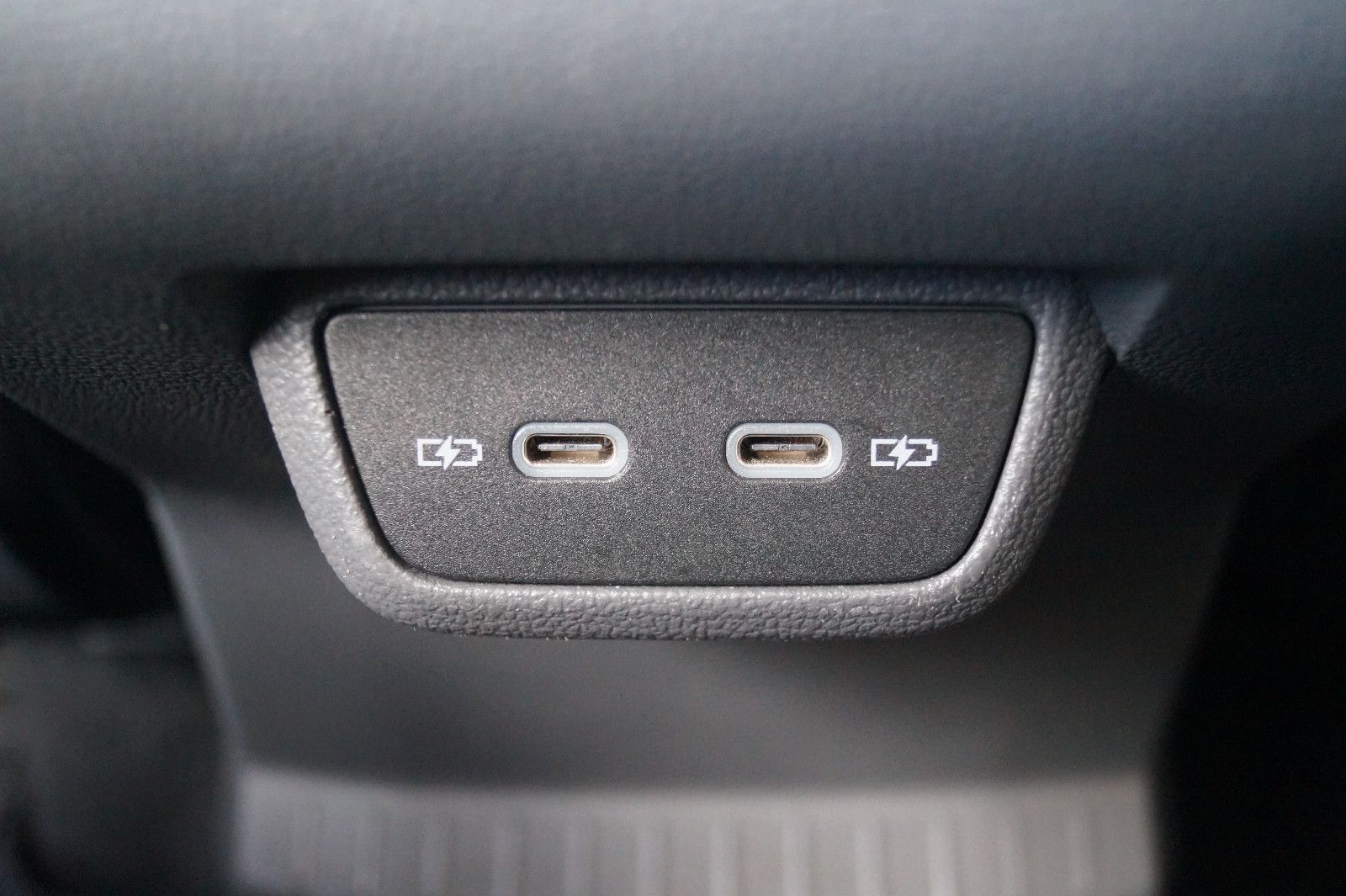 Volkswagen T-Cross Life DSG - Samsaru's Car Outlet